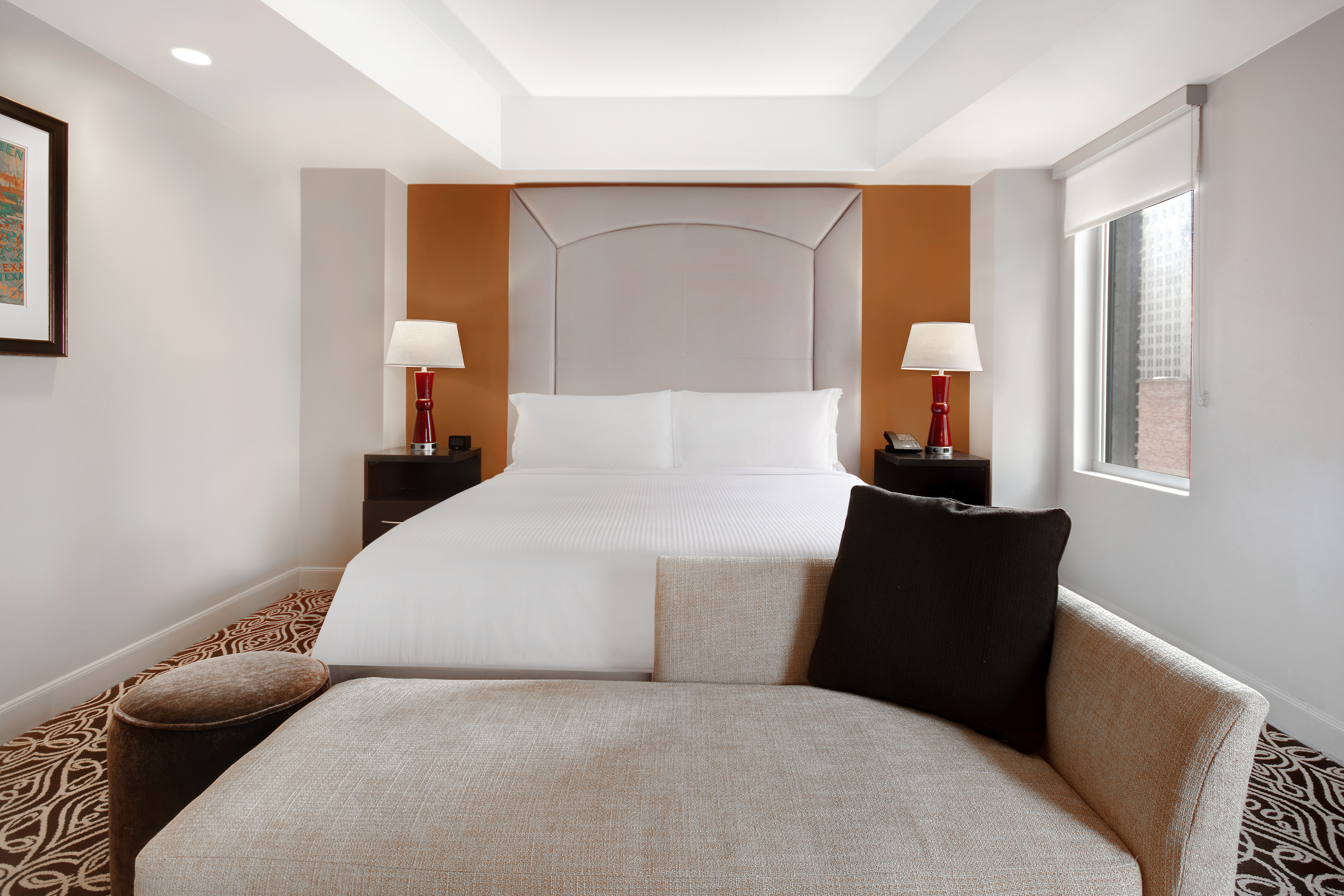 Suite Deluxe King Bed