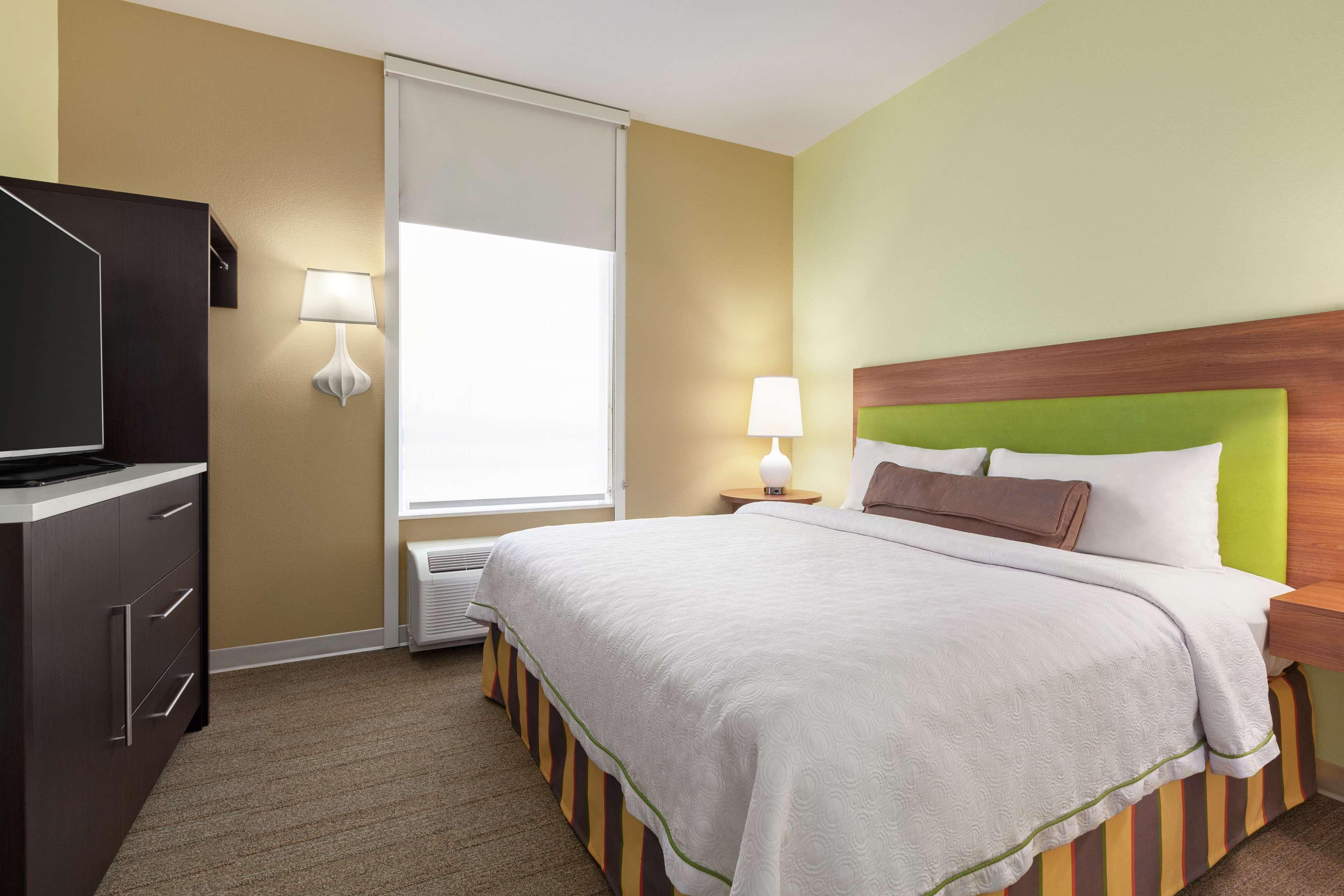 Suite King Bed One Bedroom 