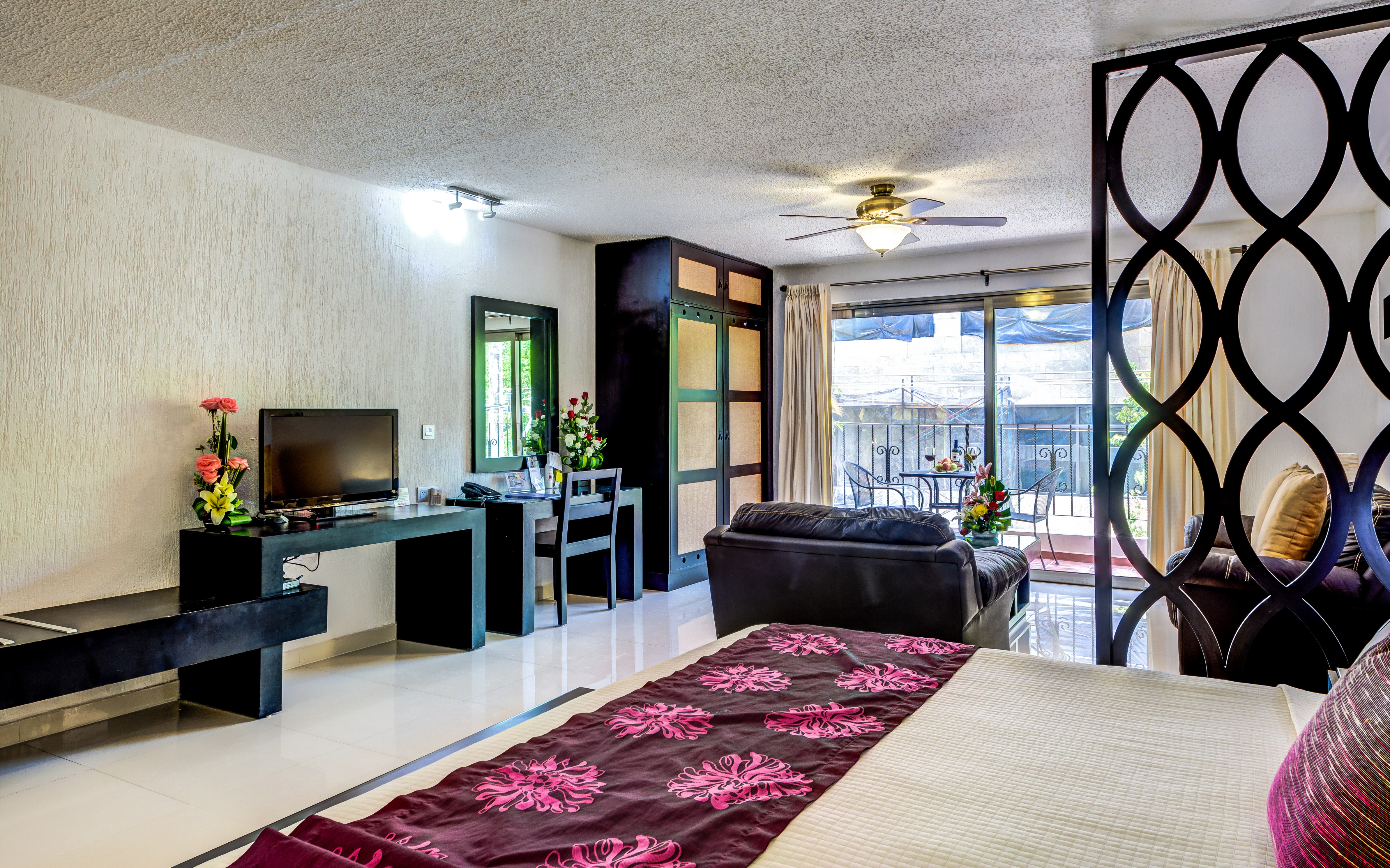 Double King Size Bed