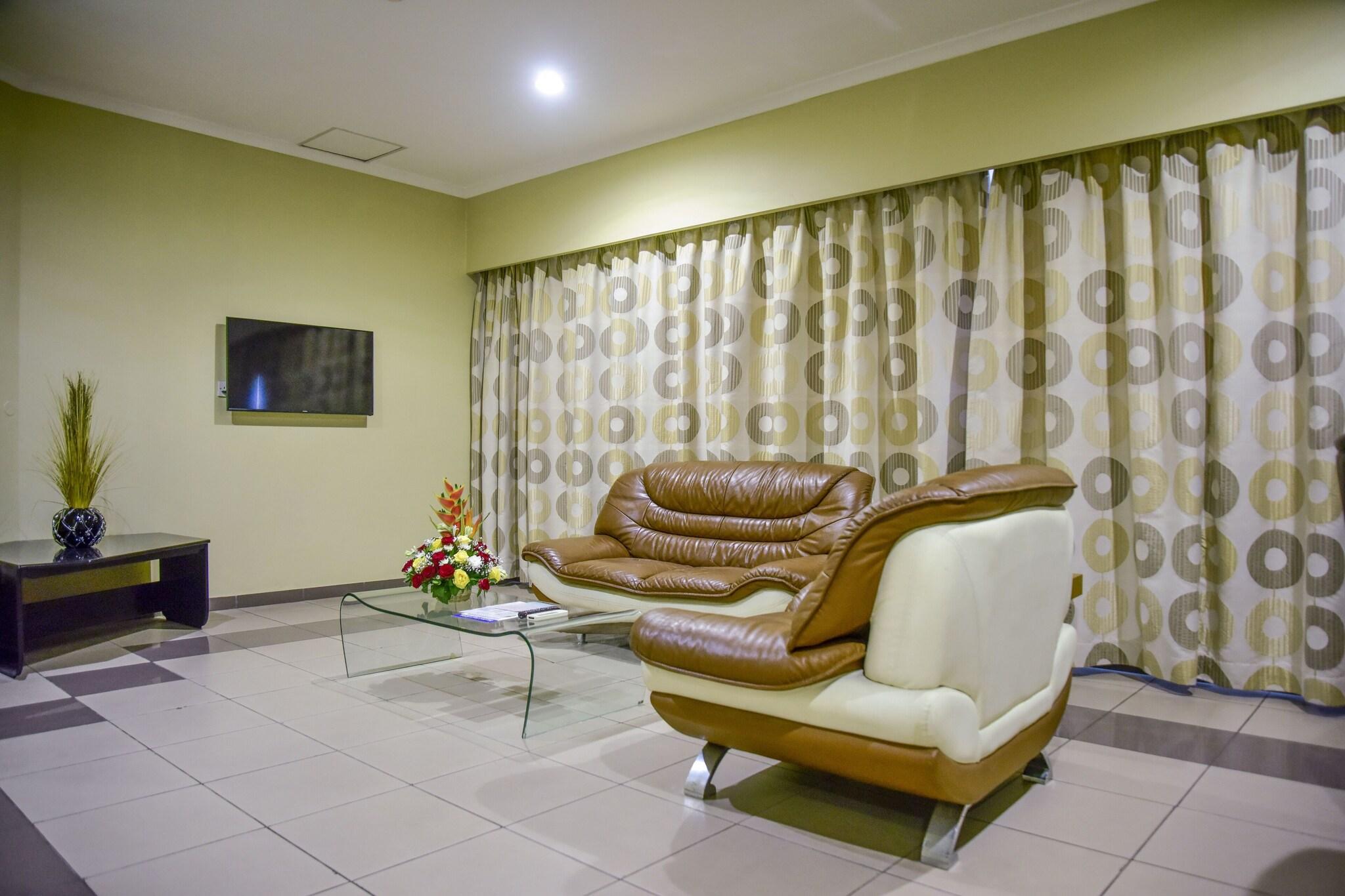 Family Room Two Queen Beds