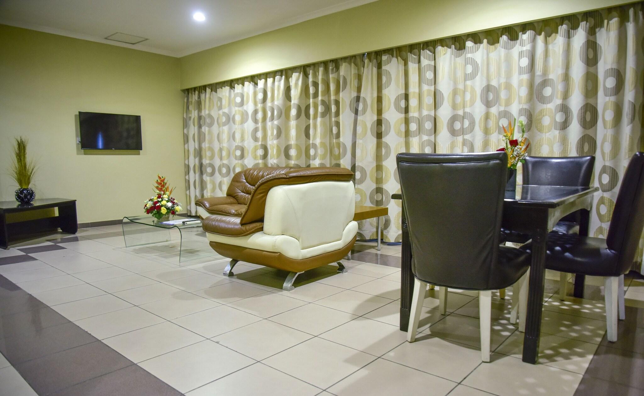 Family Room Two Queen Beds