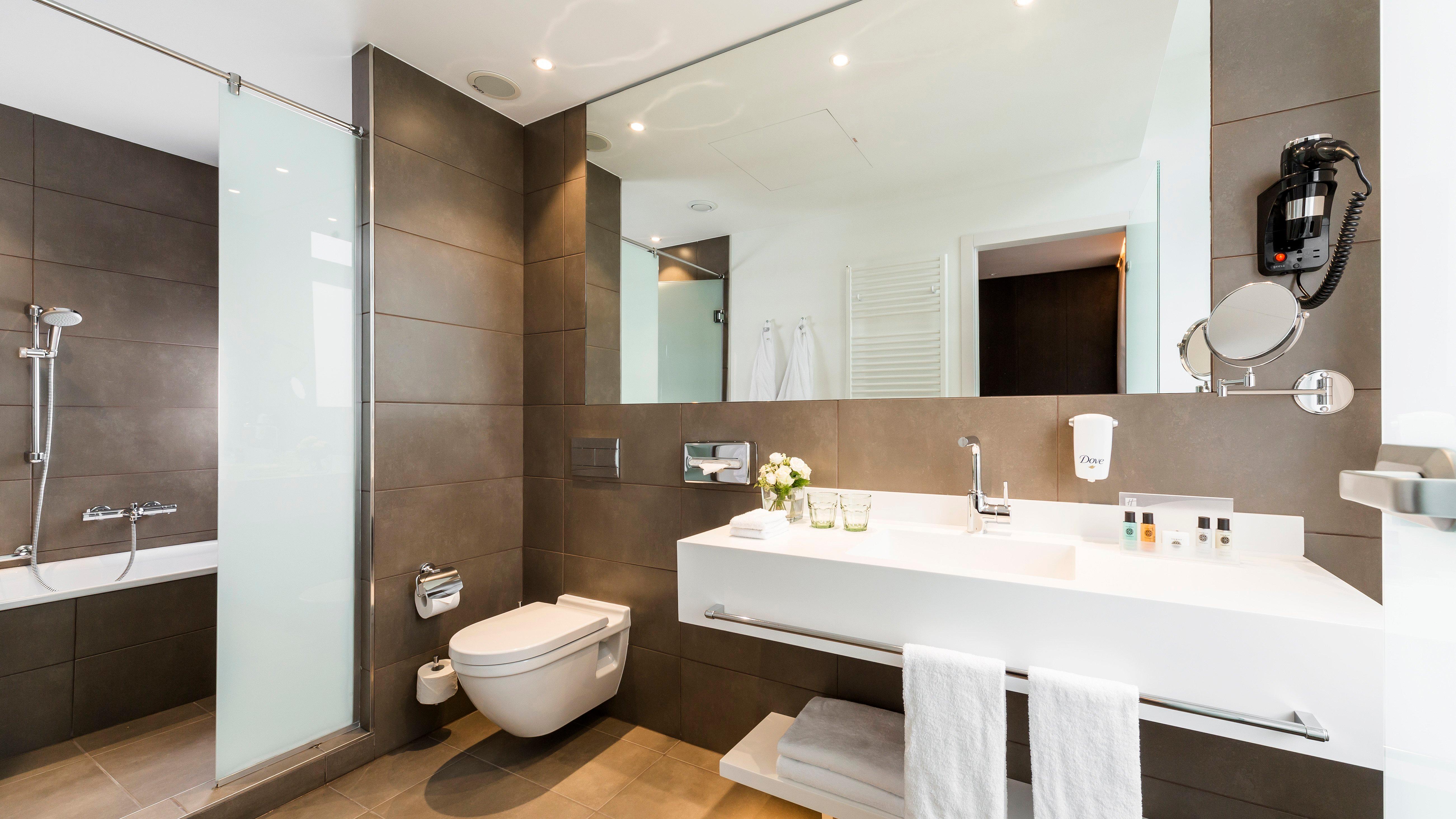 Double Executive King Bed