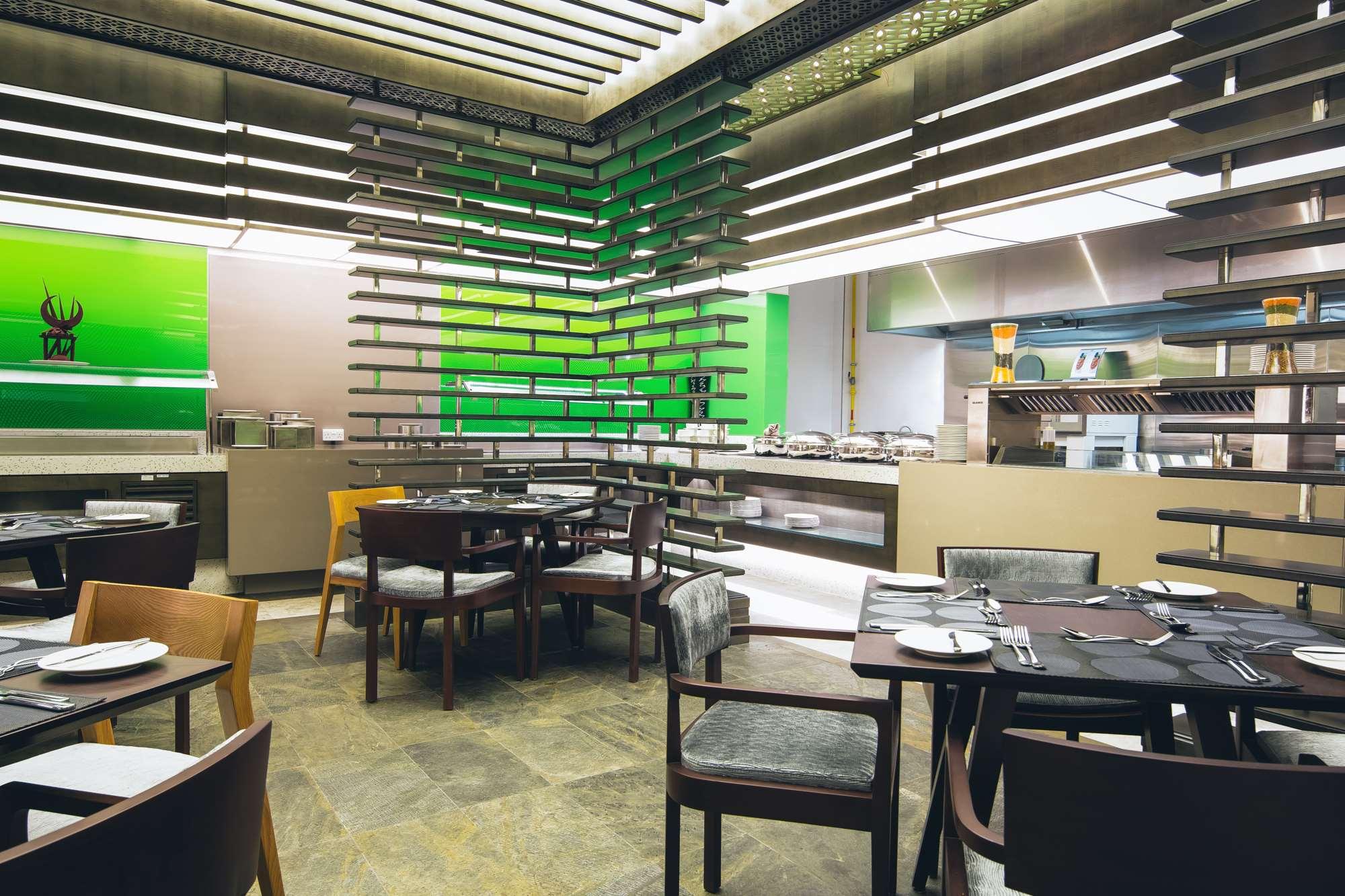 Twin Deluxe Mountain View