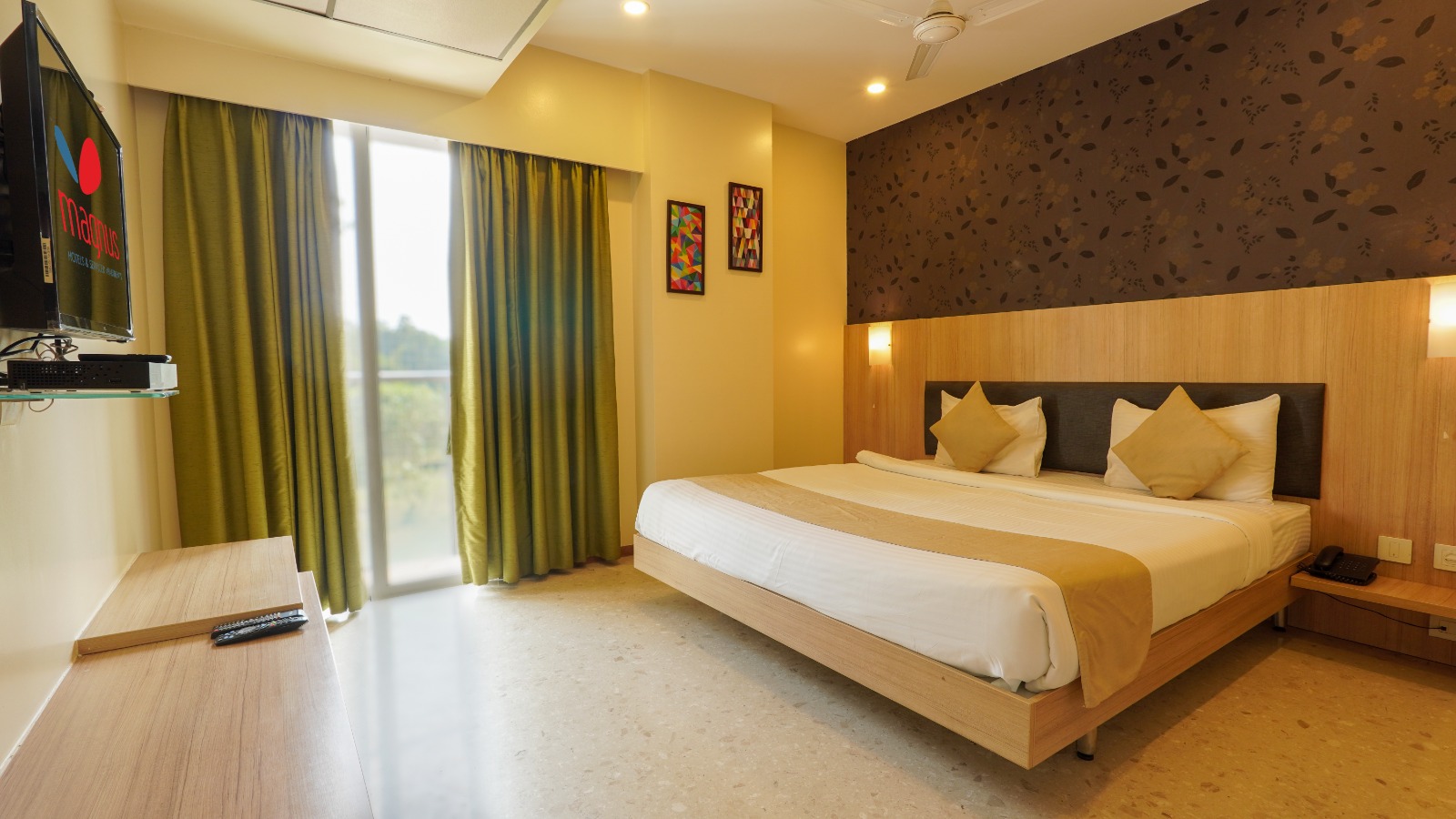 Double or Twin Deluxe