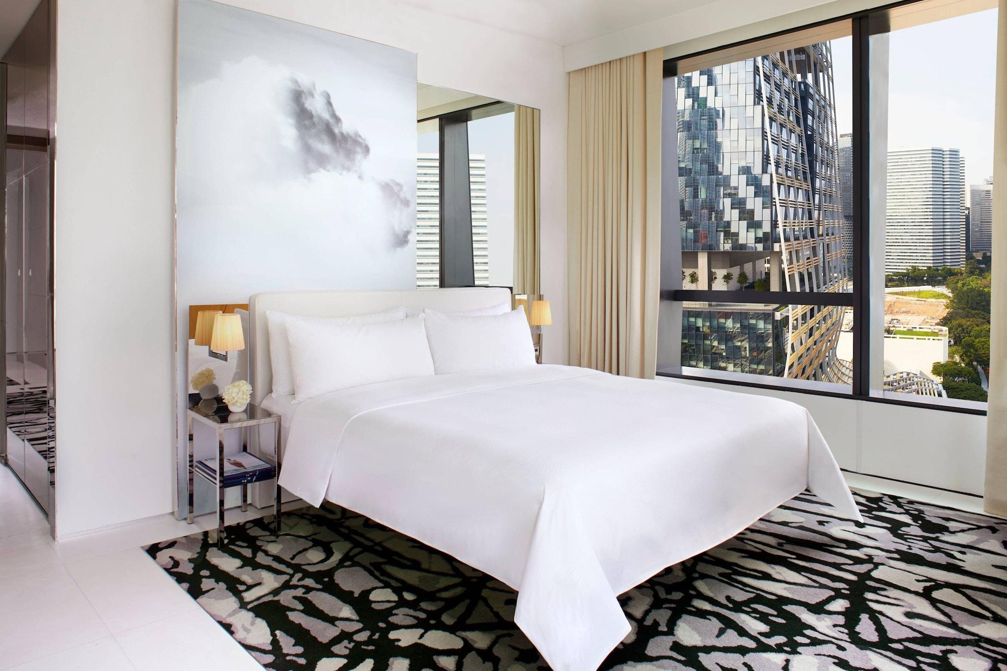 Double Deluxe King Bed