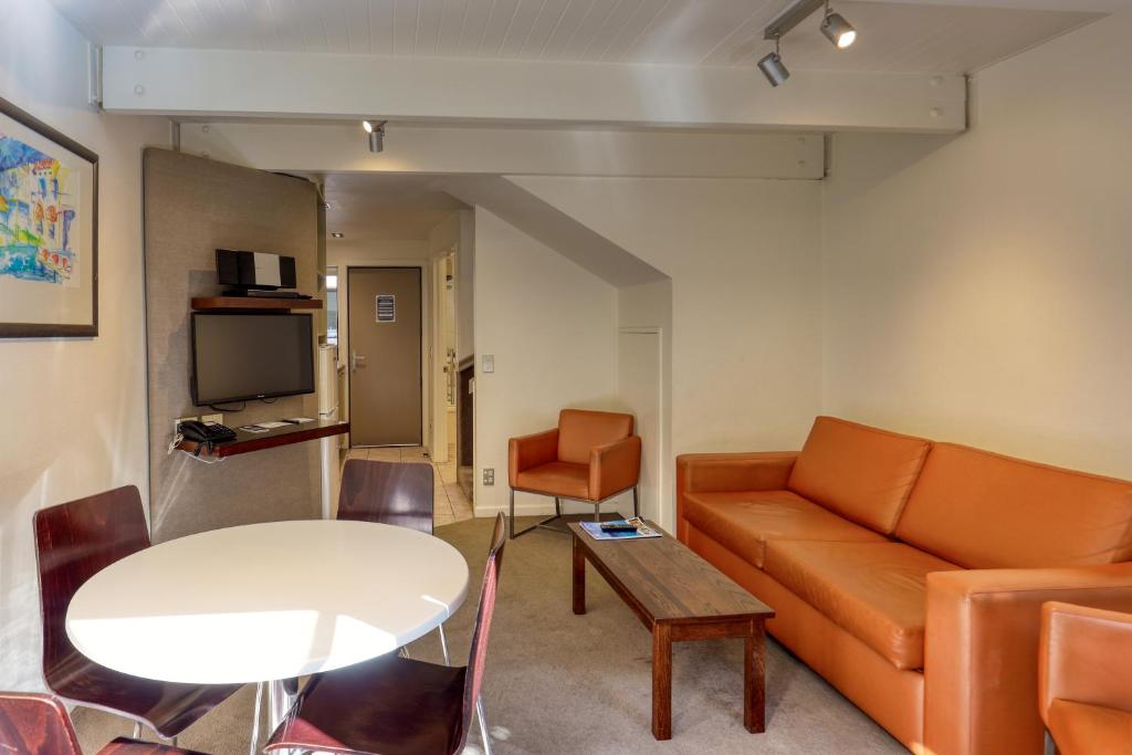 Room Two Bedrooms One Bathroom