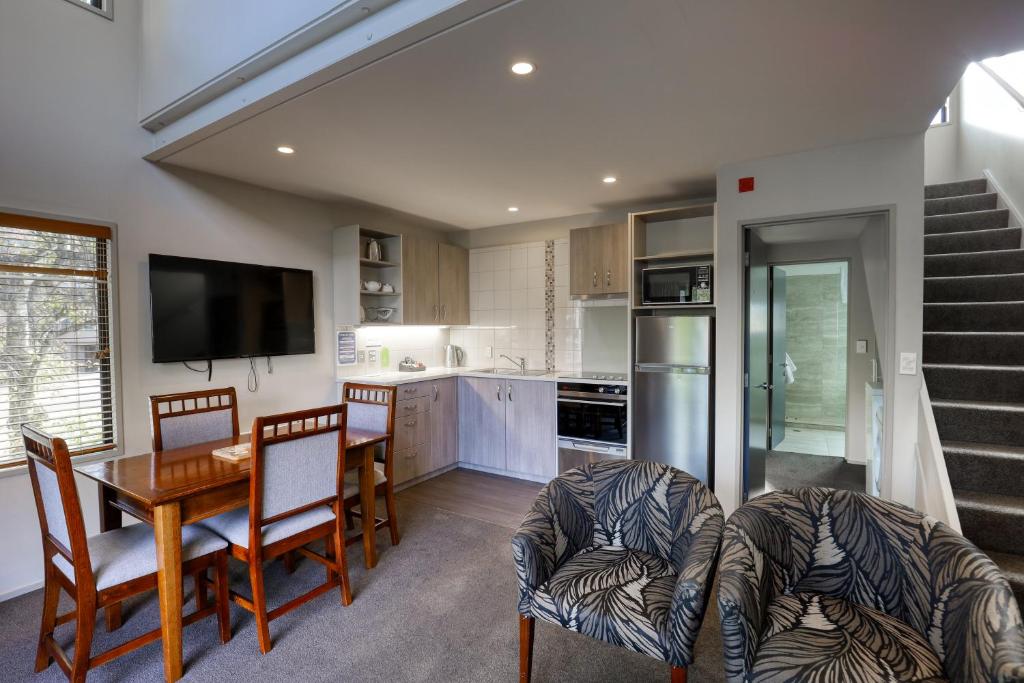 Room Two Bedrooms Two Bathrooms