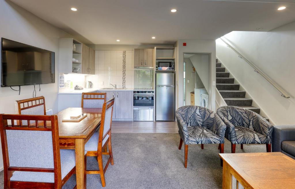 Room Two Bedrooms Two Bathrooms