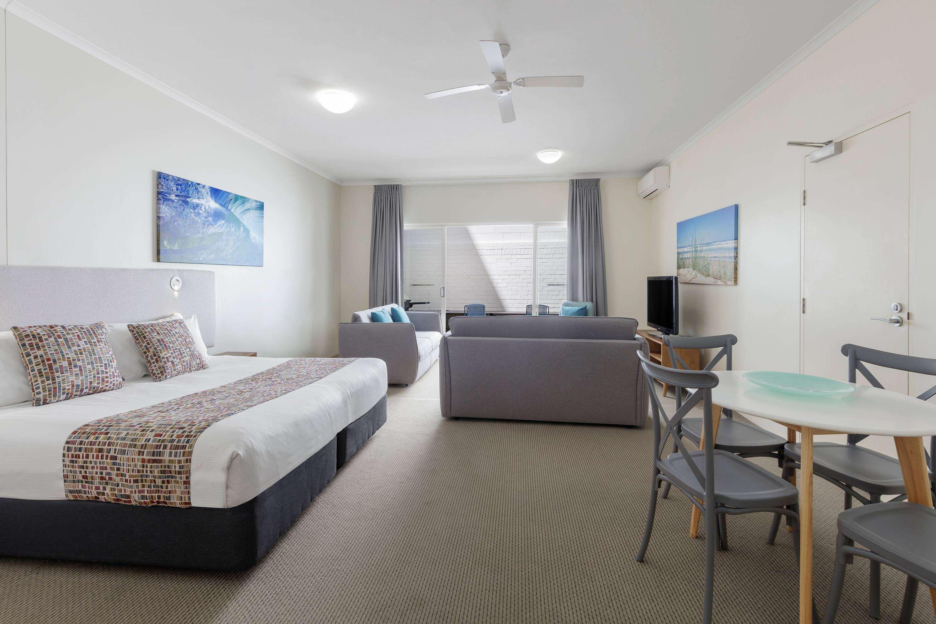 Double King Bed Non Smoking