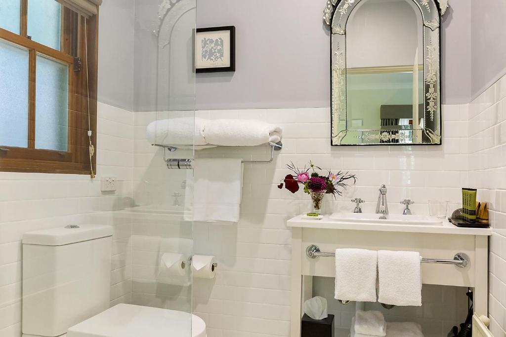 Double or Twin King Size Bed