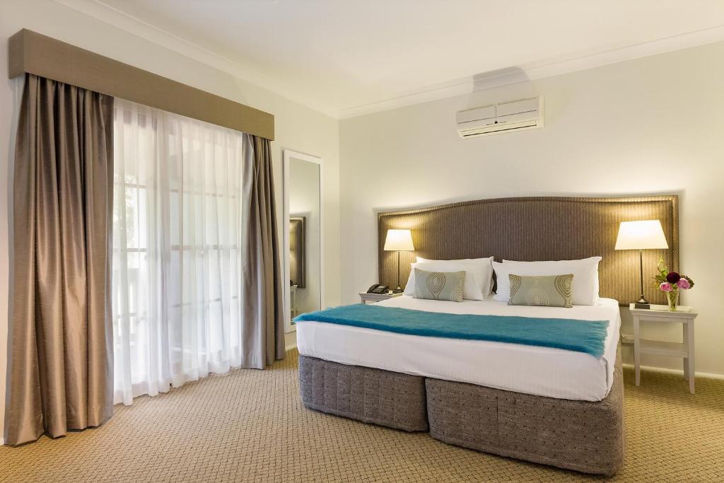 Double or Twin King Size Bed