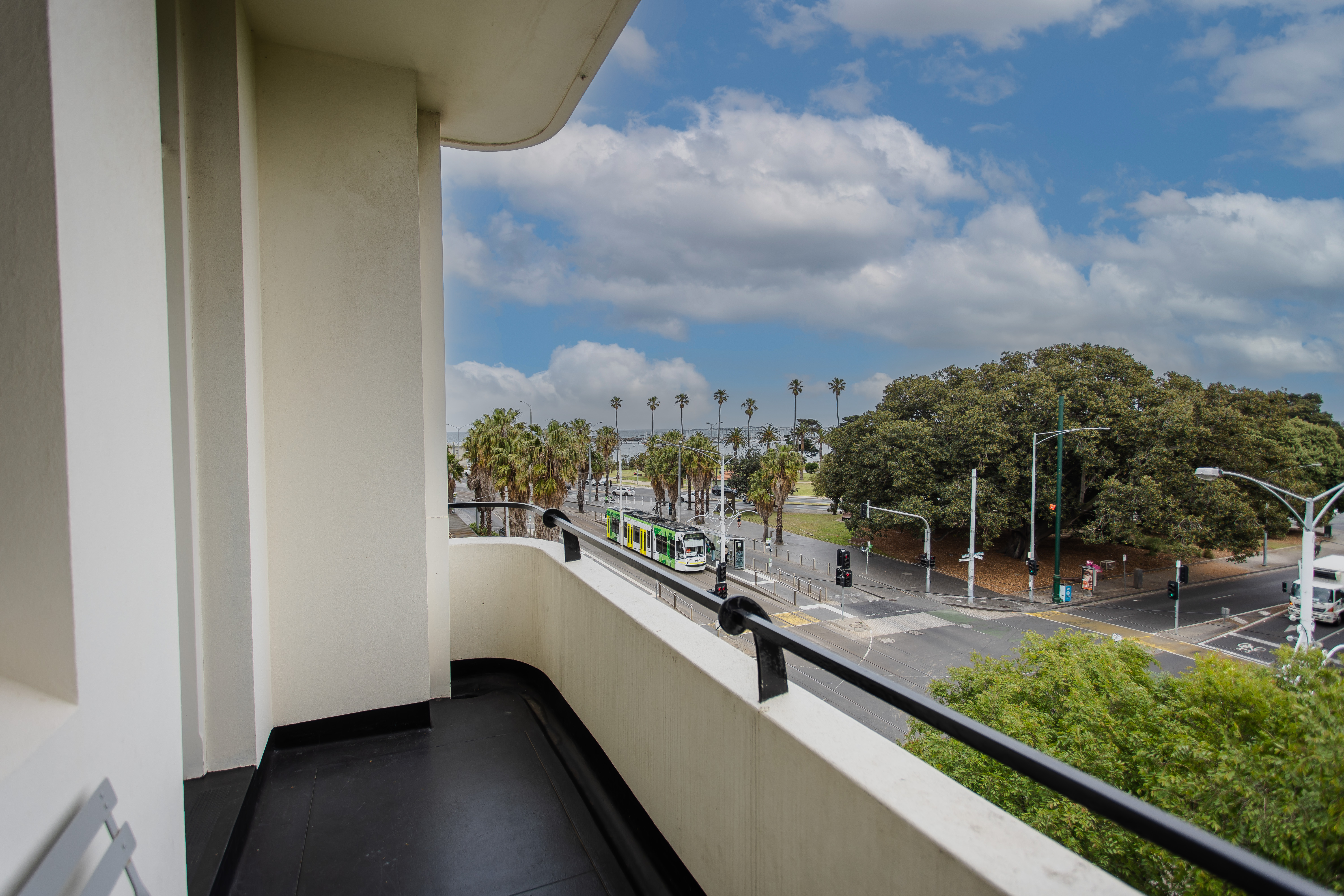 Room Deluxe with Balcony