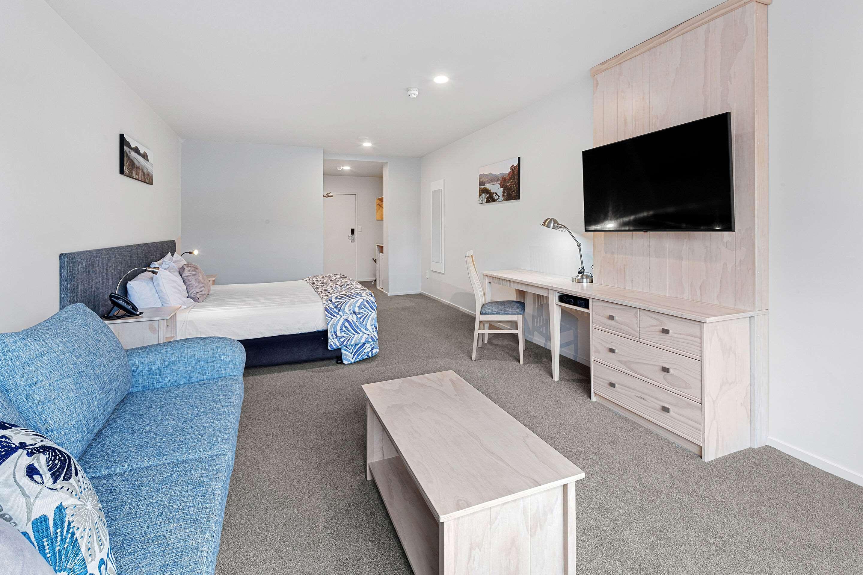 Double Accessible King Size Bed