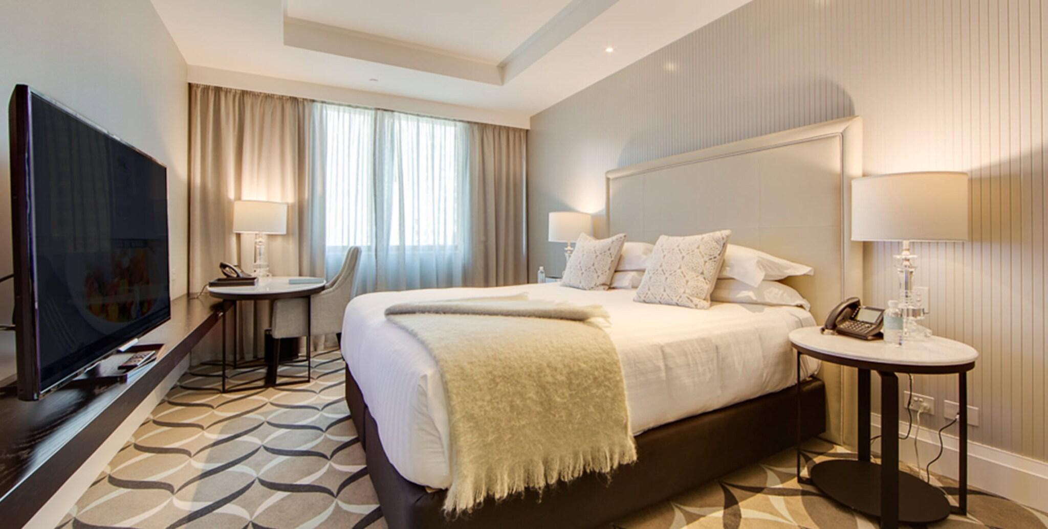 Double Deluxe King Bed