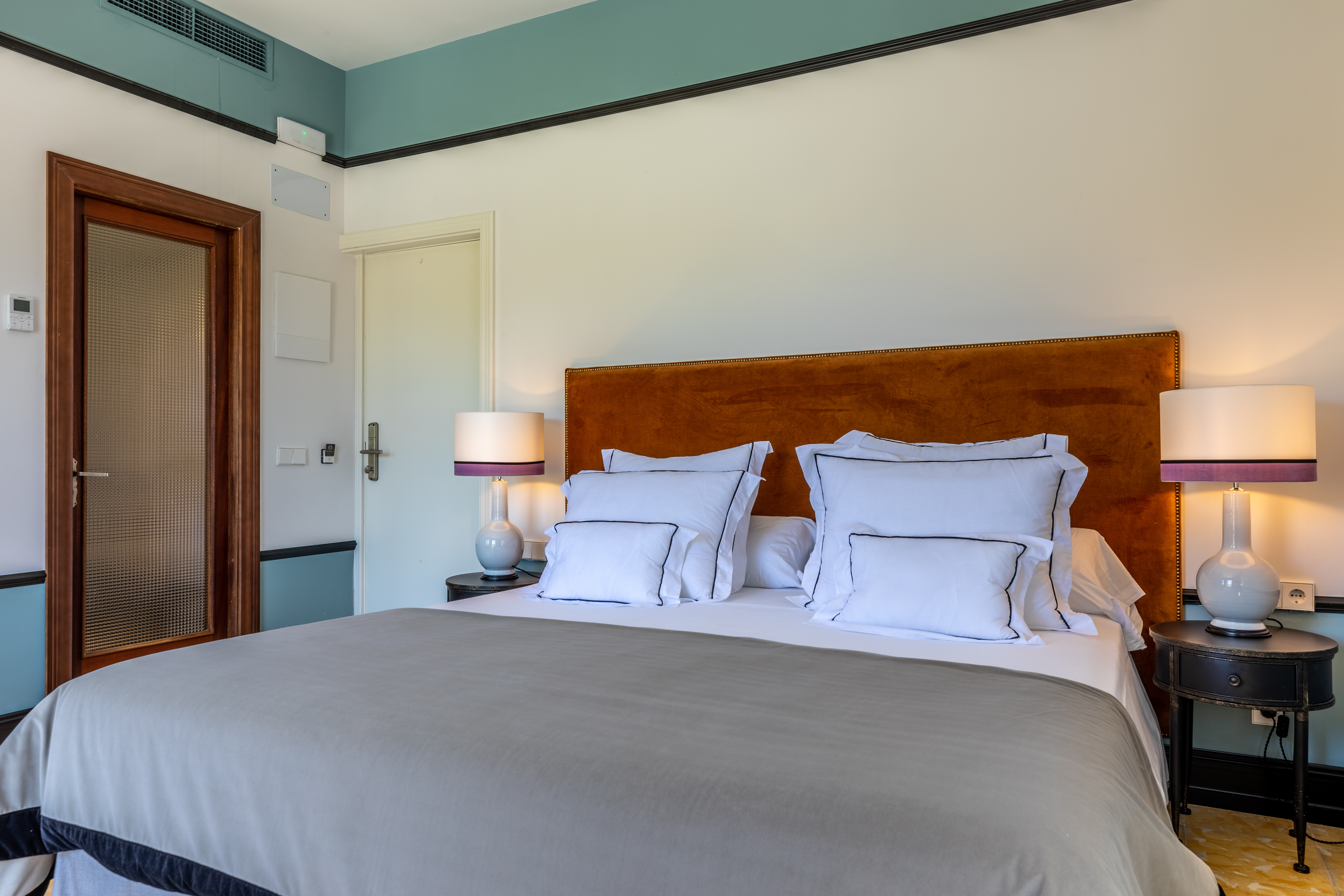 Double or Twin Standard