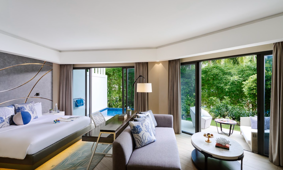 Double with Private Pool