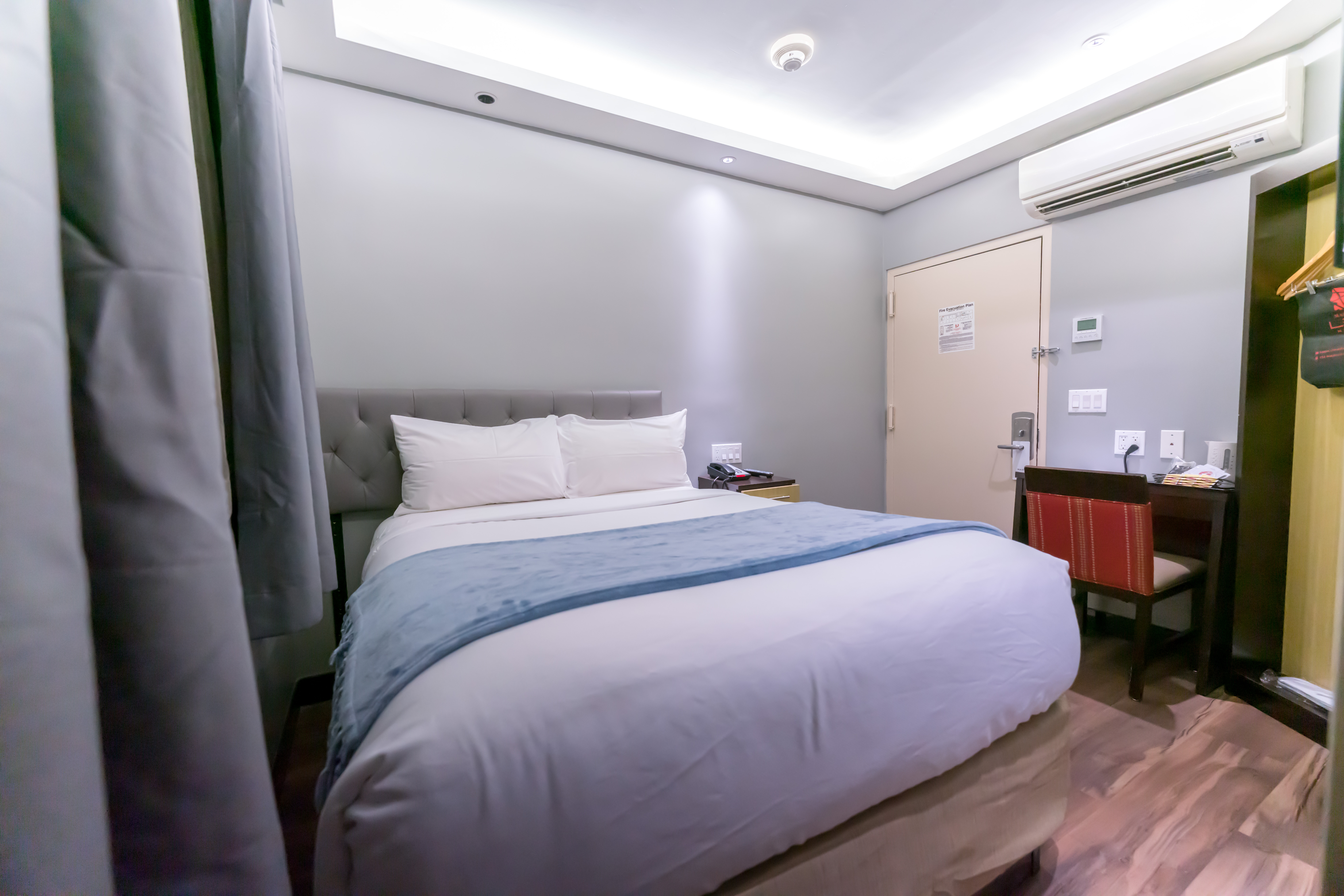 Single Queen Size Bed