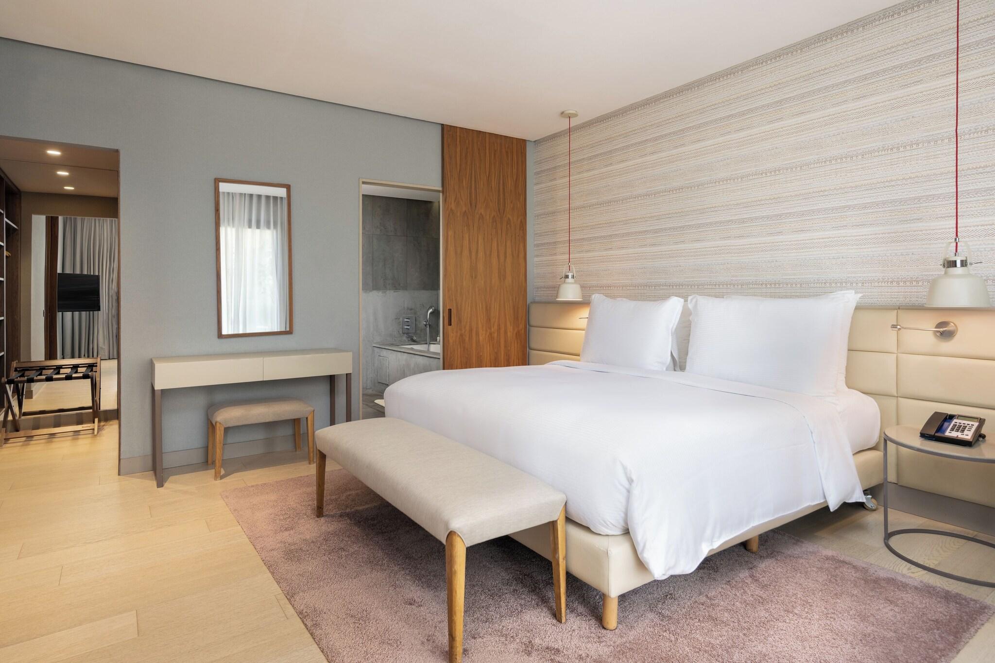 Junior Suite King Size Bed