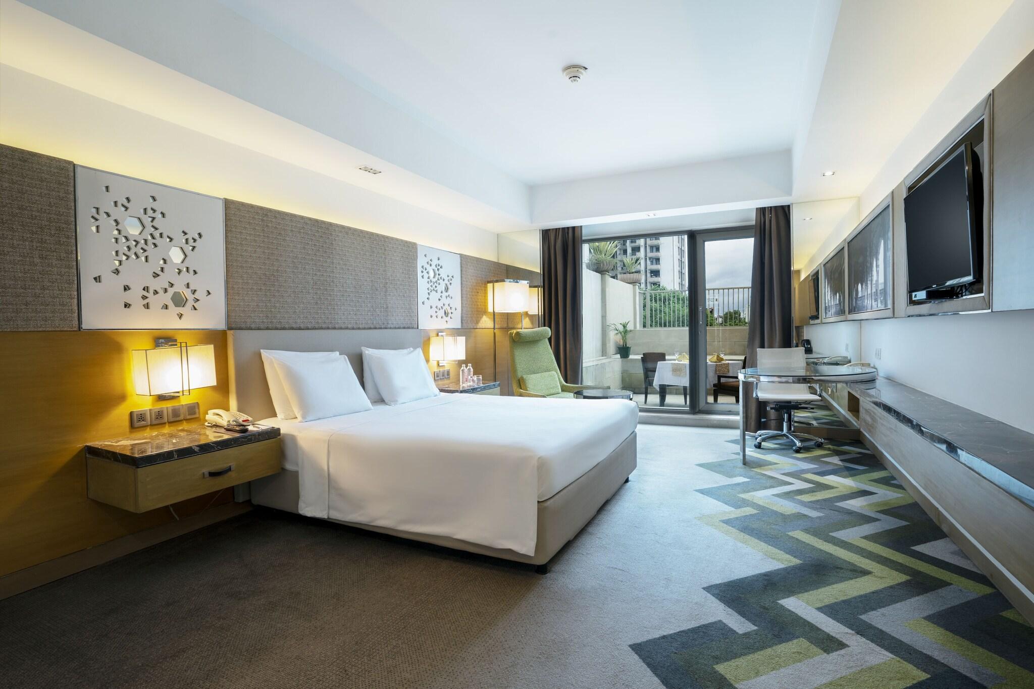 Double King Size Bed