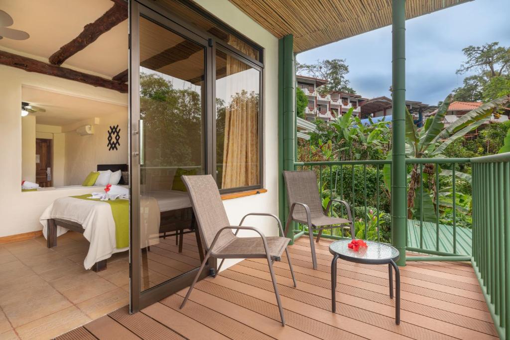 Room Two Double Beds