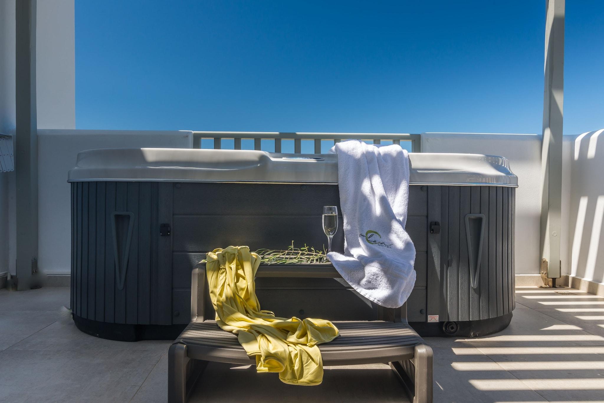 Twin Deluxe Sea View