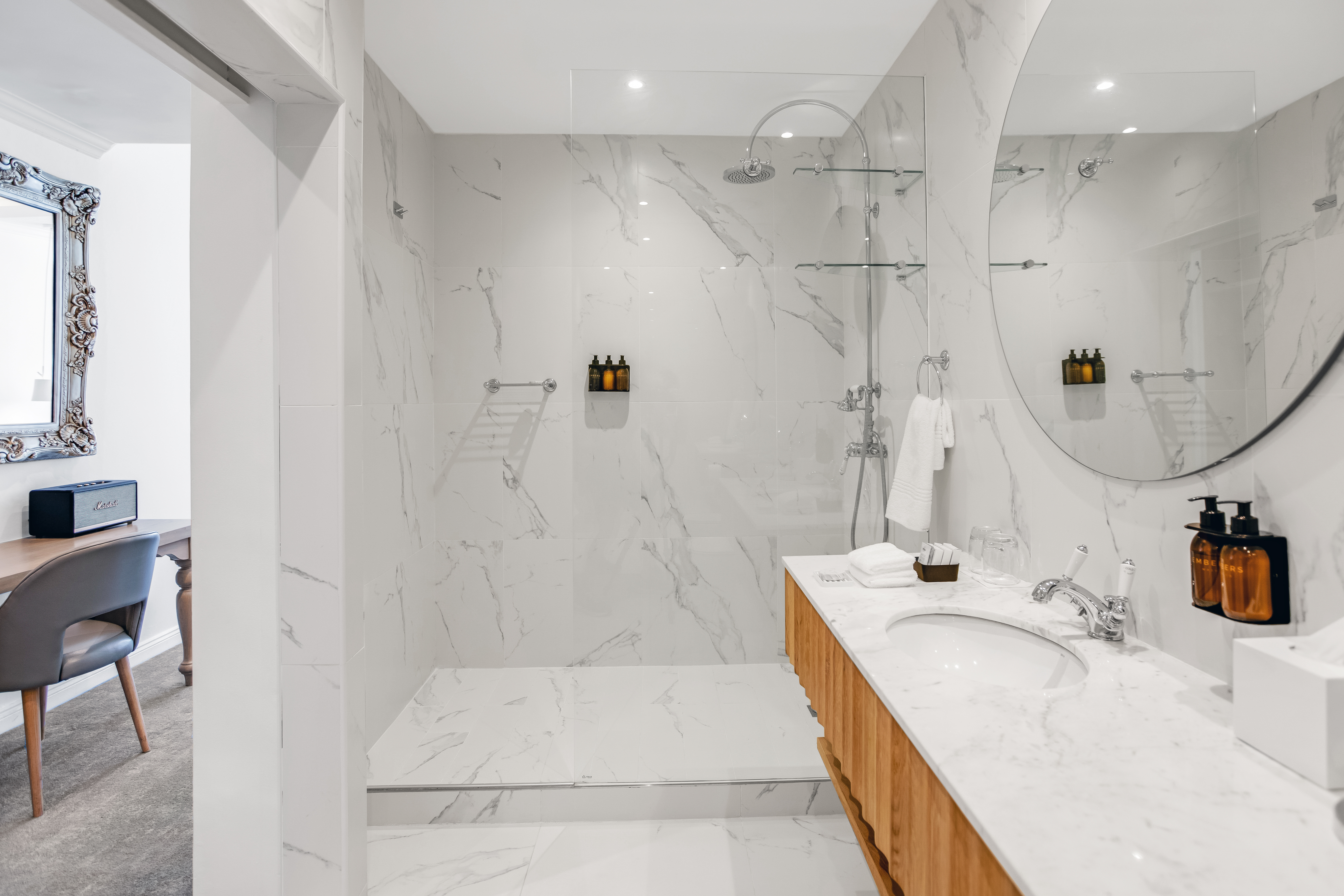 Suite Deluxe Two Beds