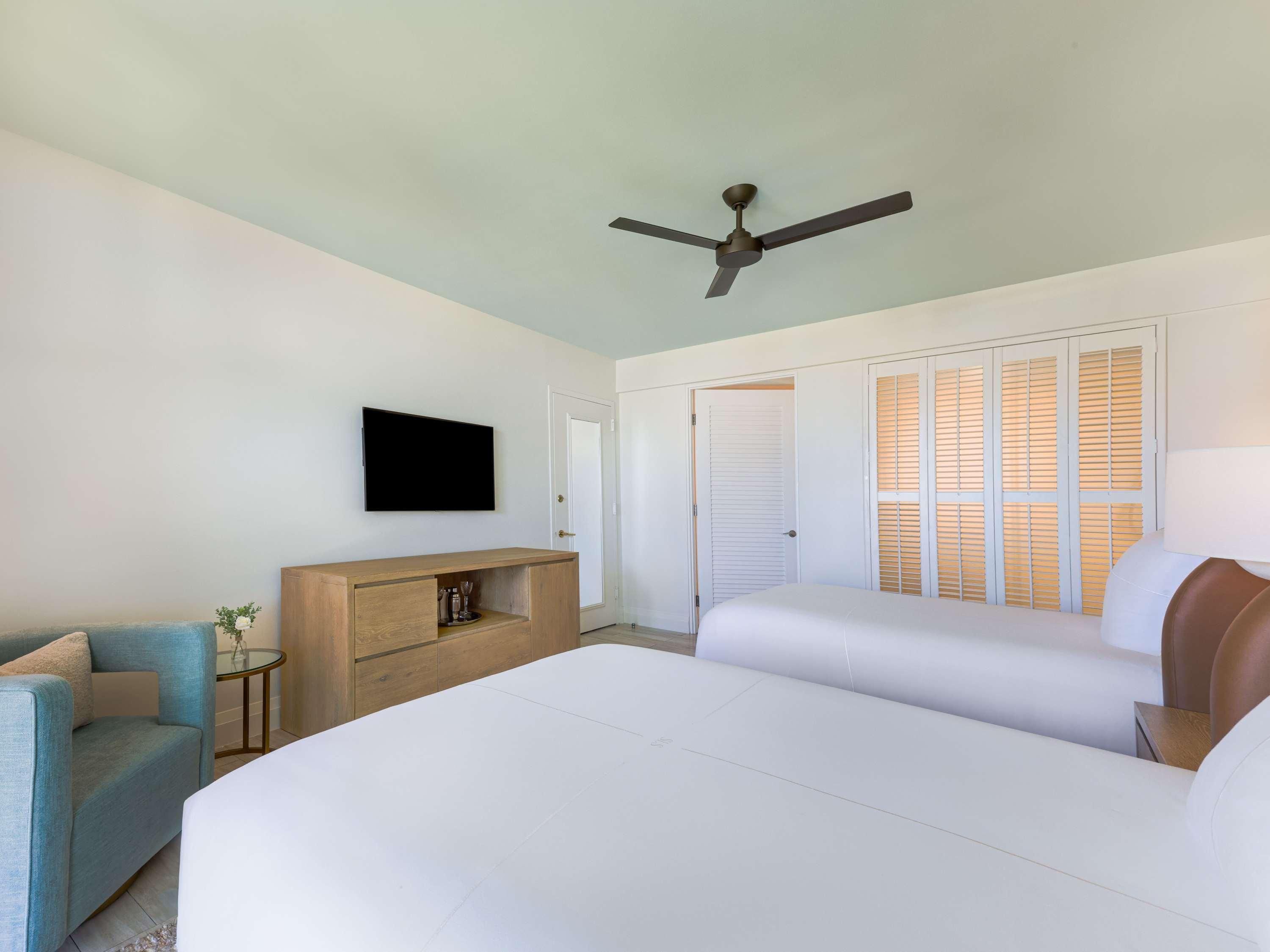 Double Superior Queen Bed