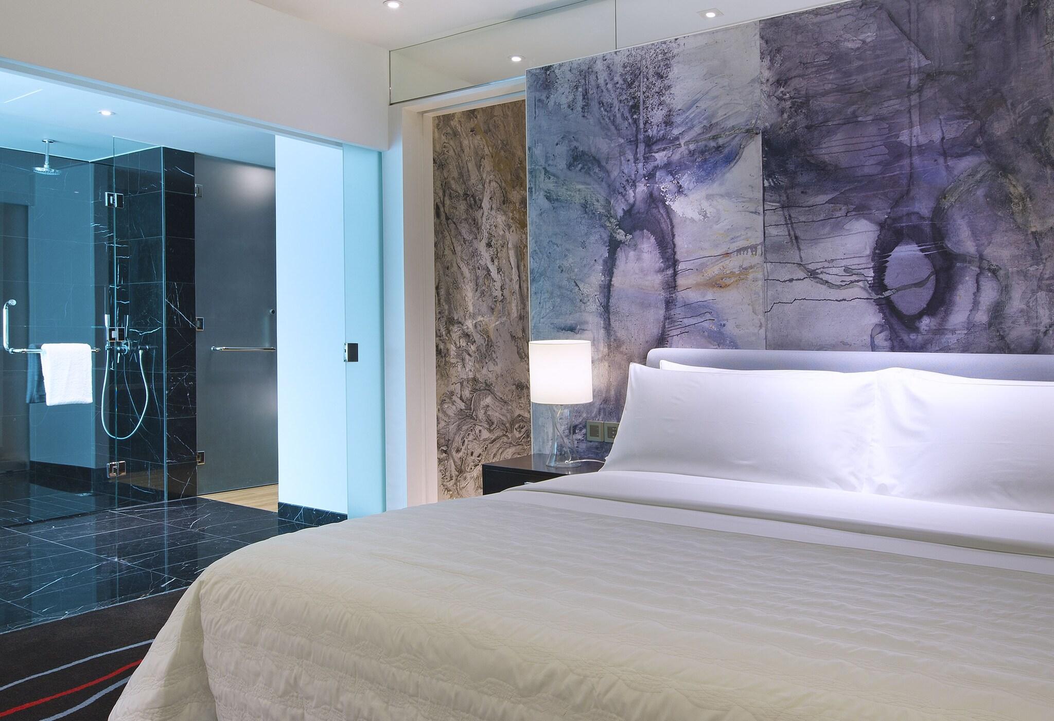 Double King Size Bed