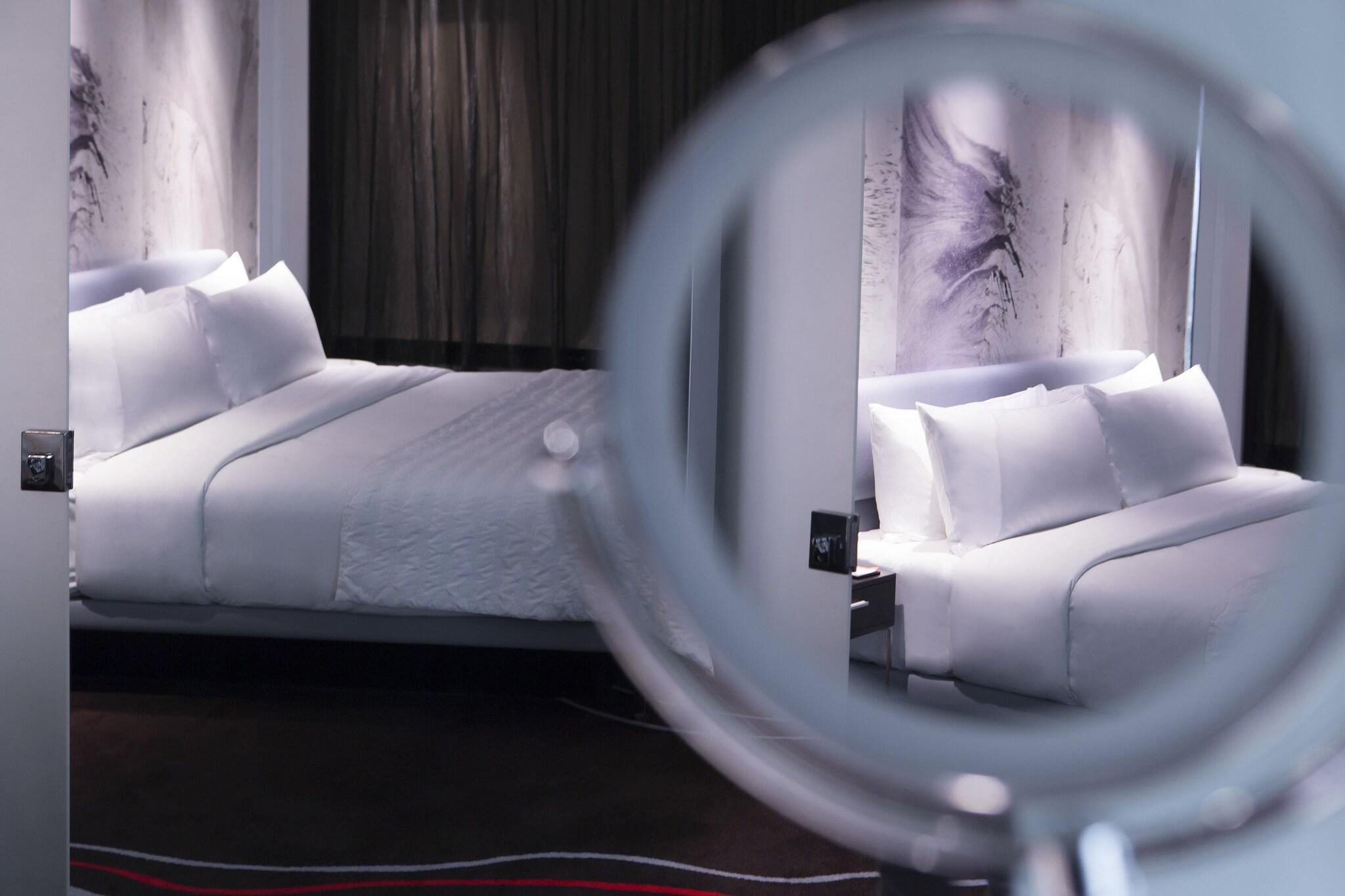 Suite Club with Views