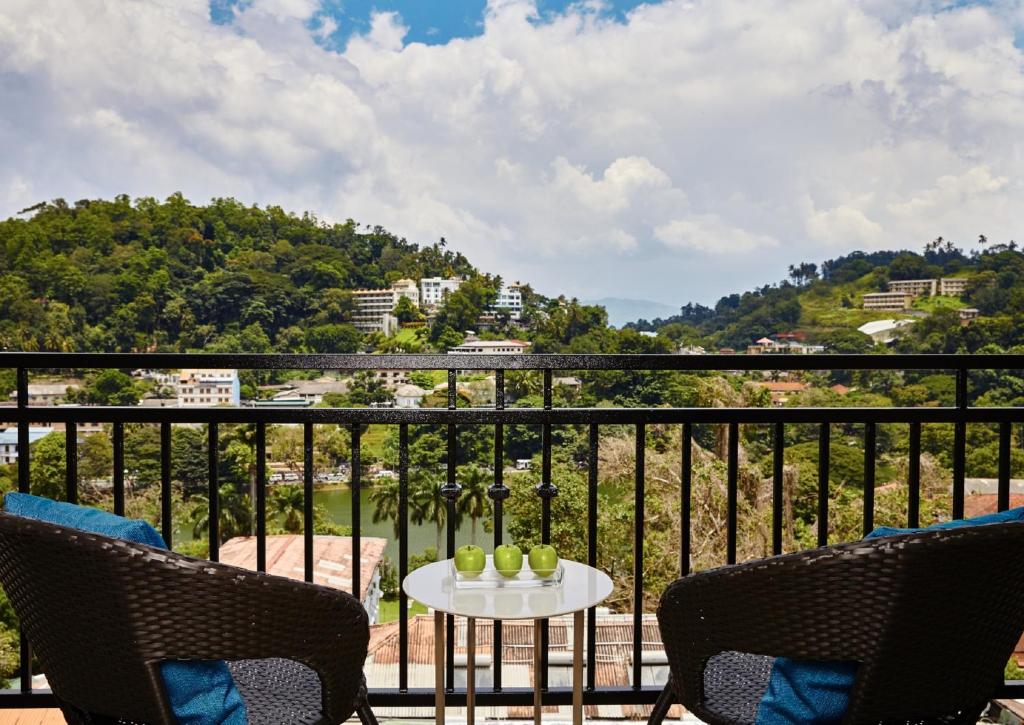 Room Deluxe King Bed