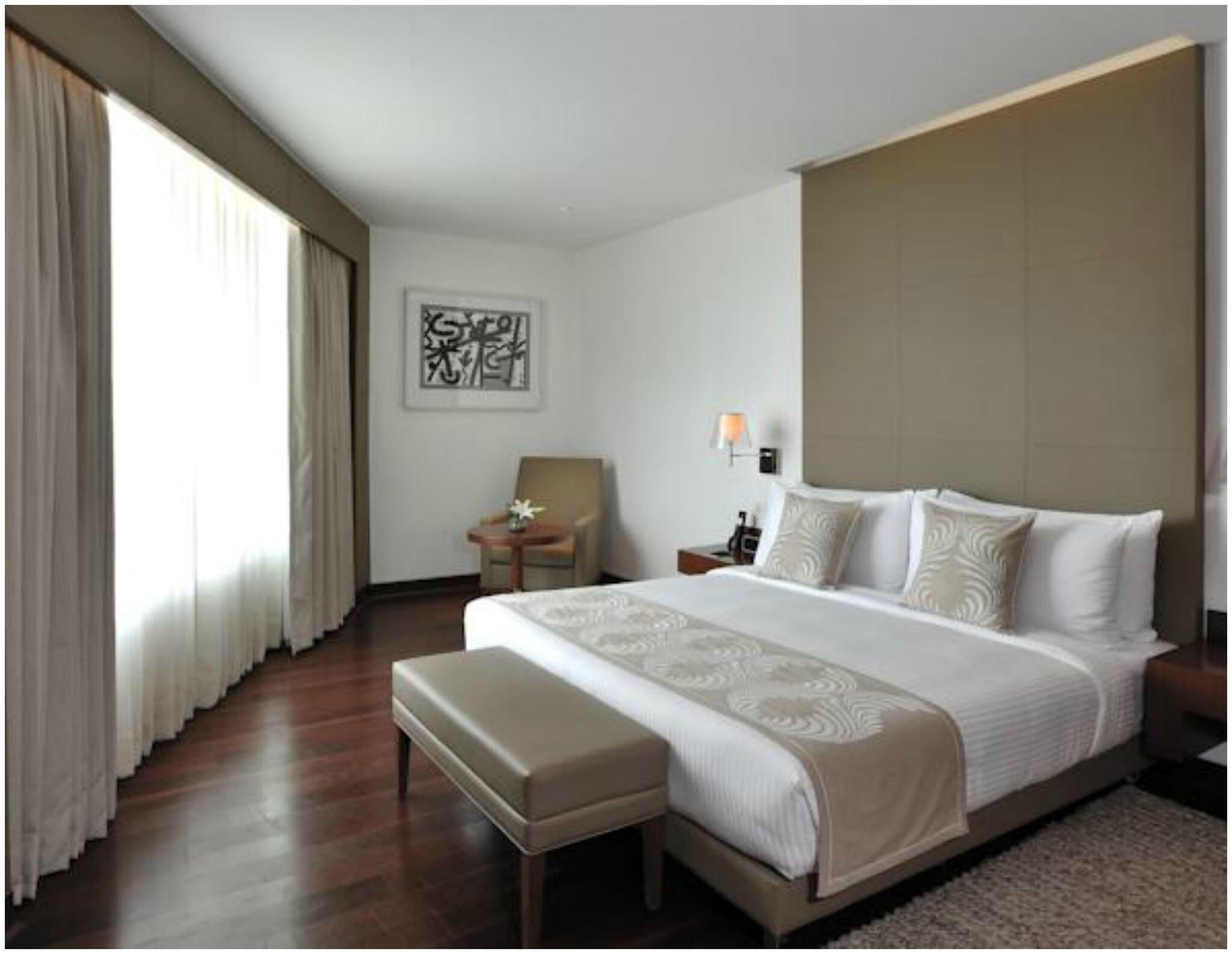 Double Deluxe King Bed