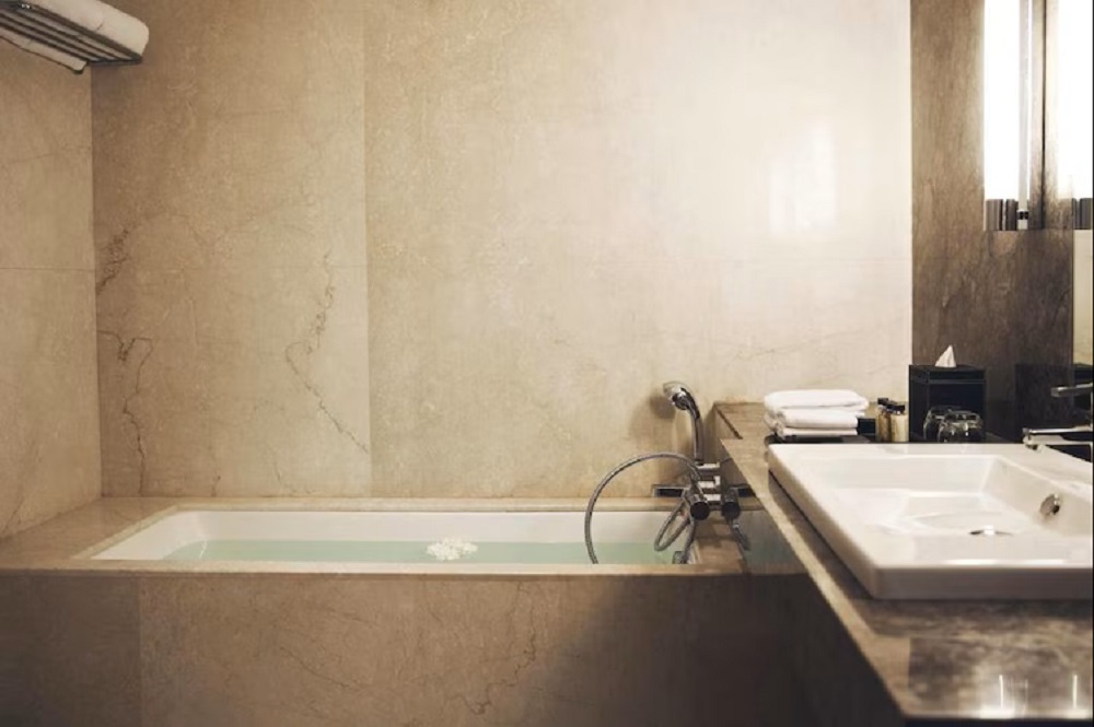 Double Superior King Bed