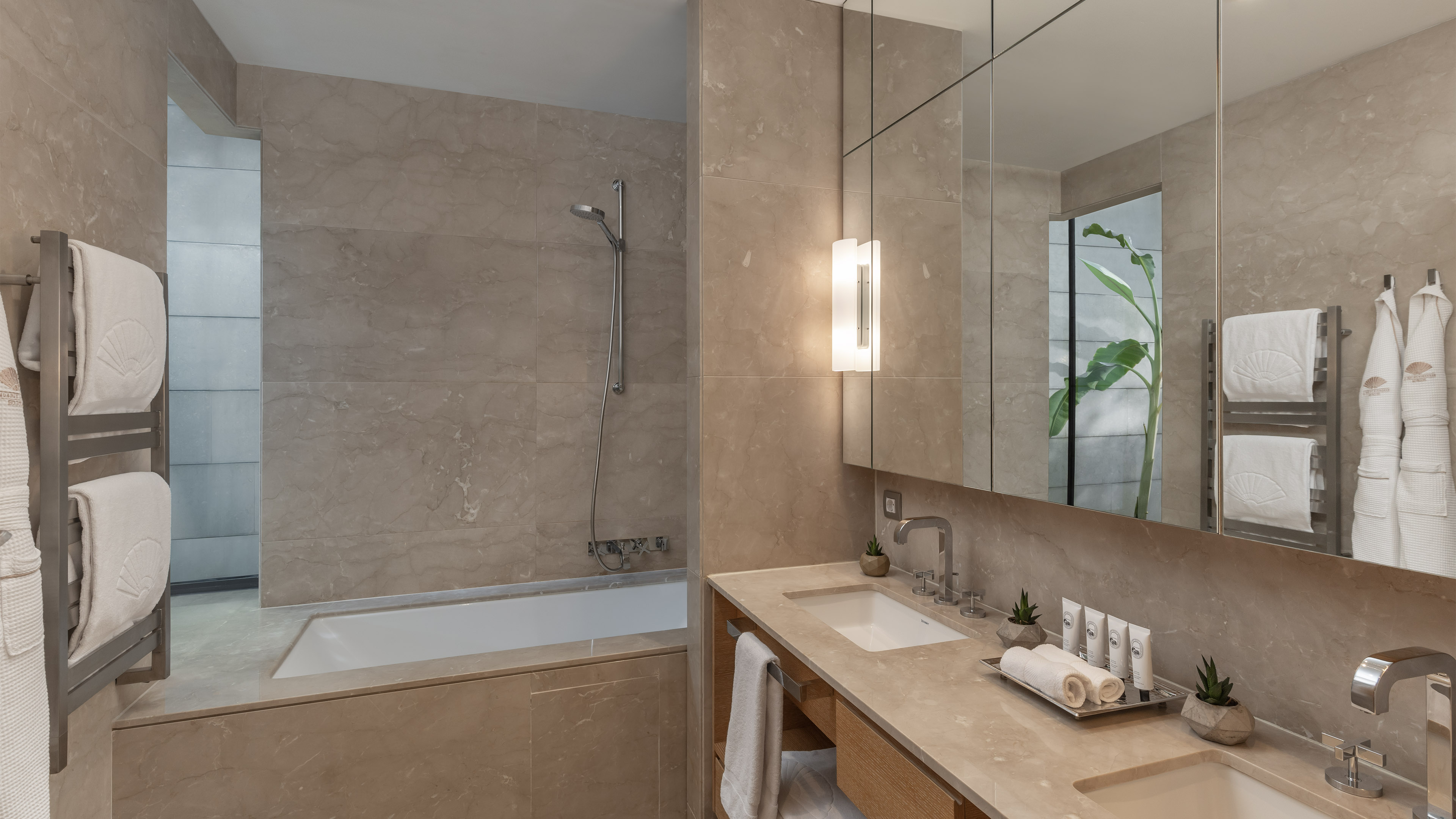 Apartment Three Bedrooms with Private Pool