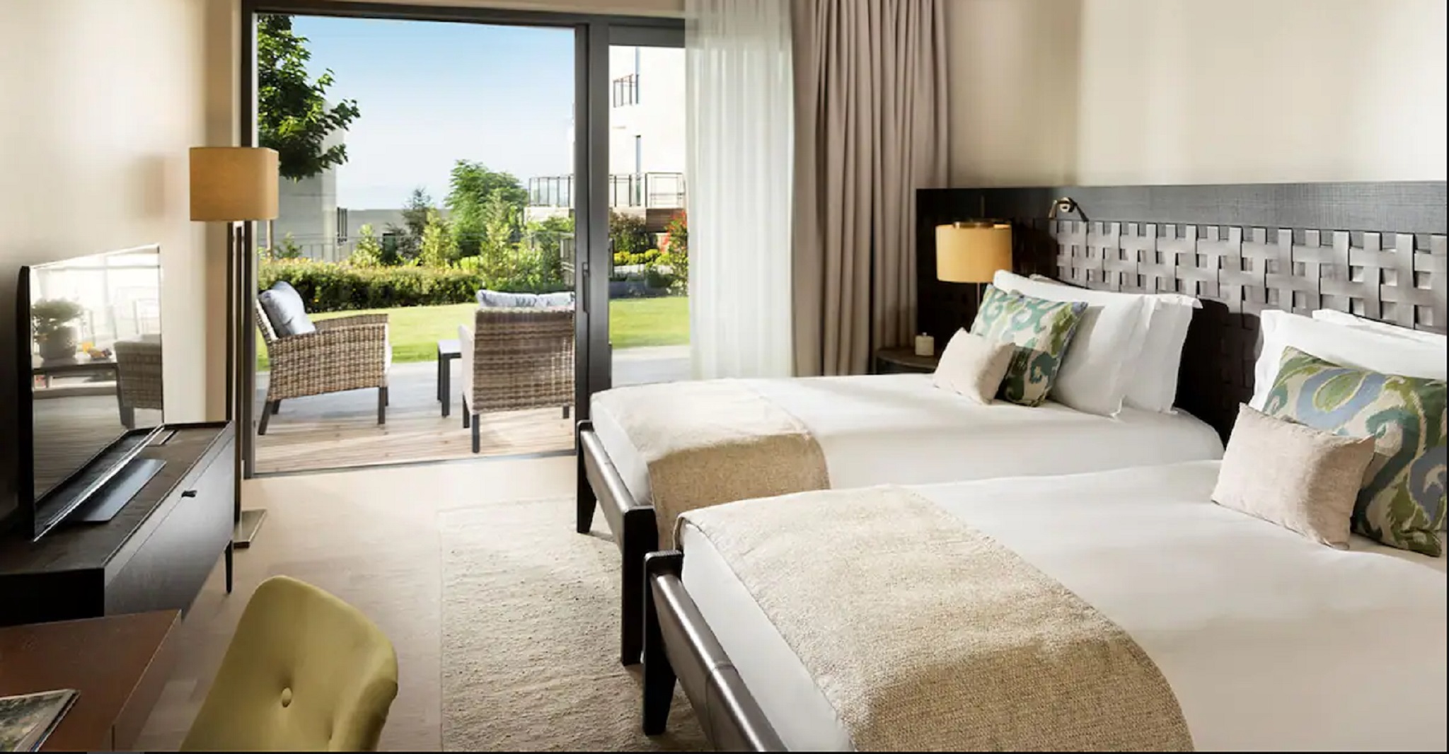 Apartment Garden View