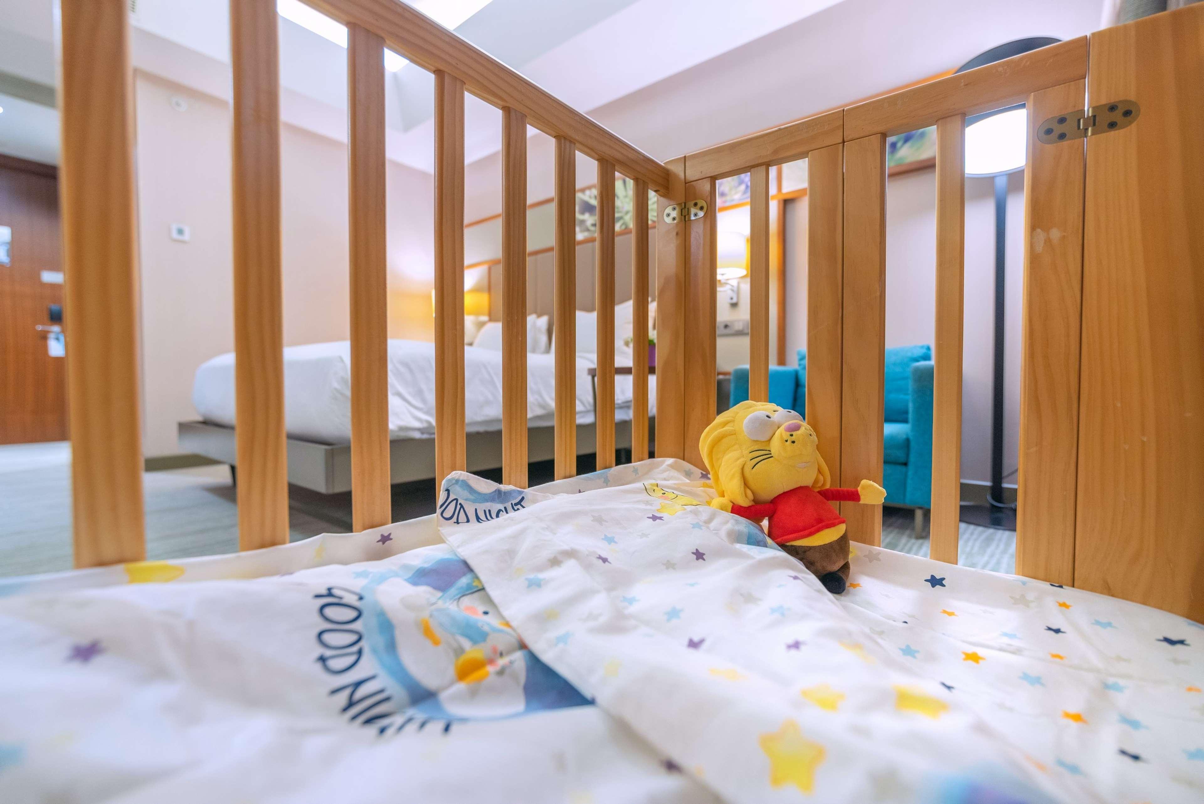 Family Room Connecting Room