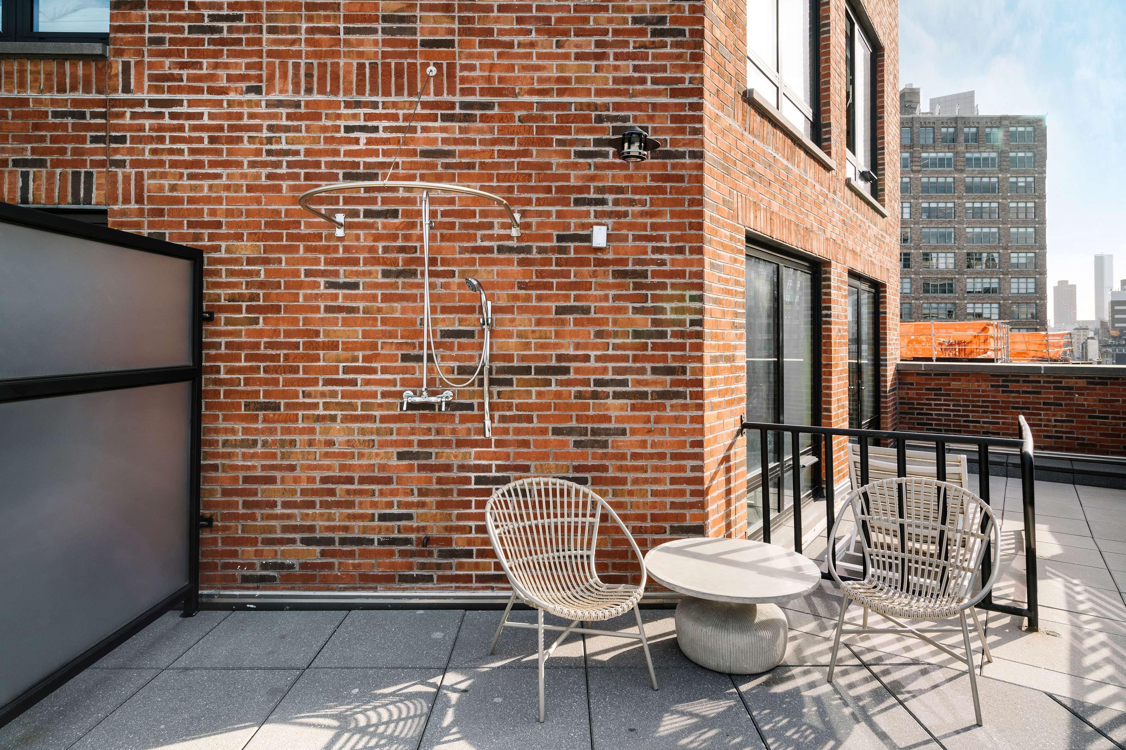 Double Queen Size Bed