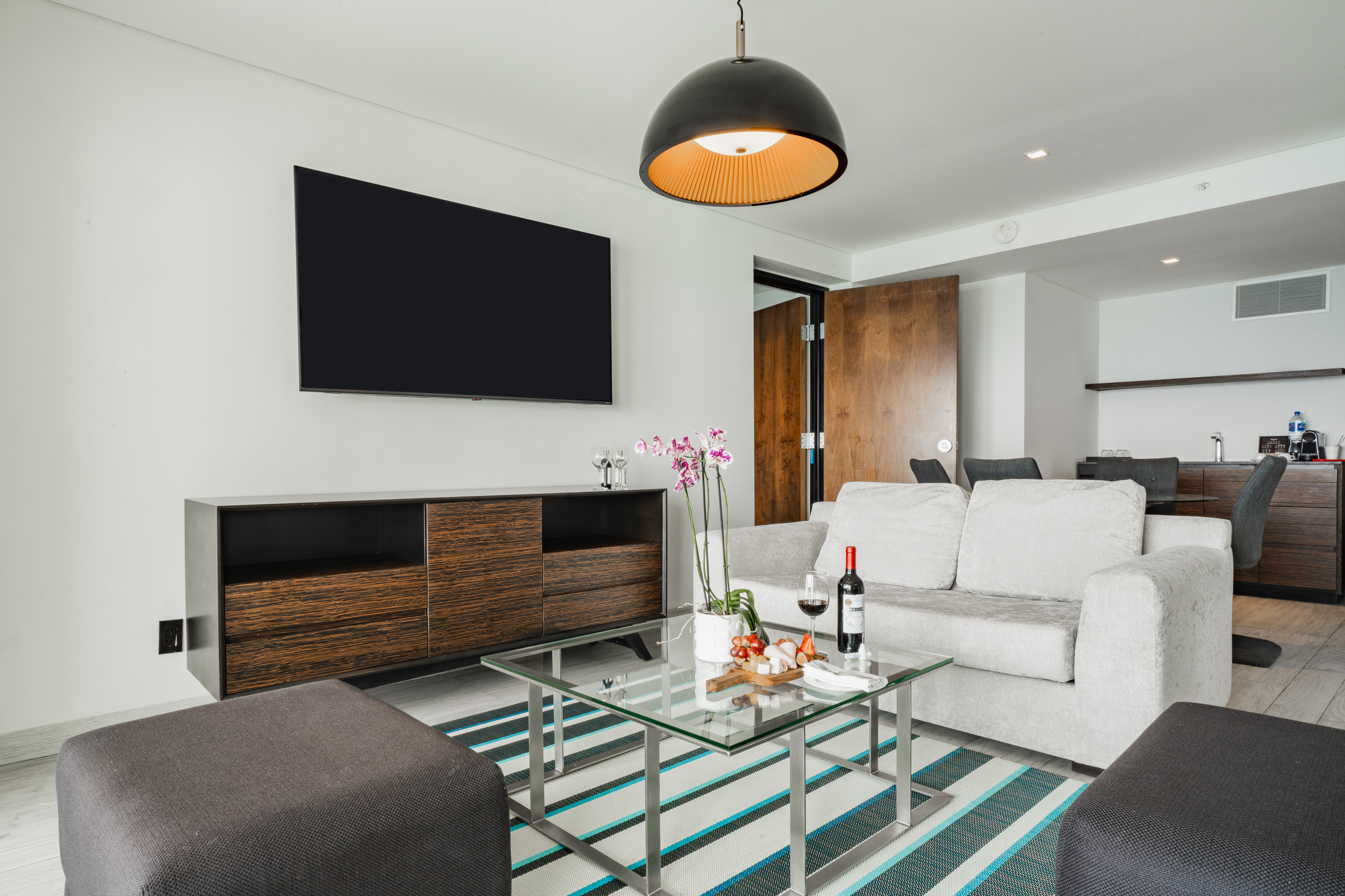 Suite Ocean Front King Bed