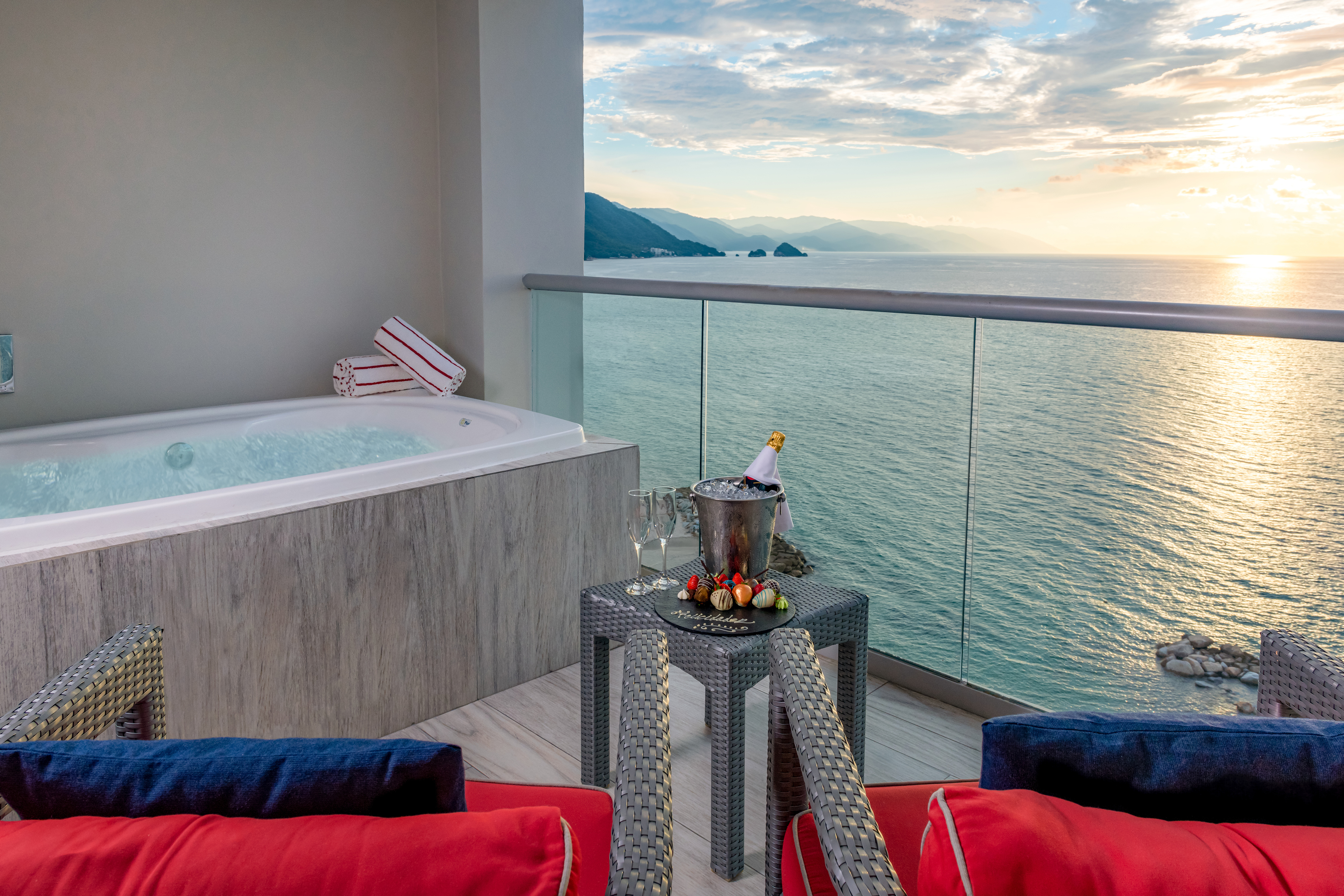 Double Ocean View King Bed