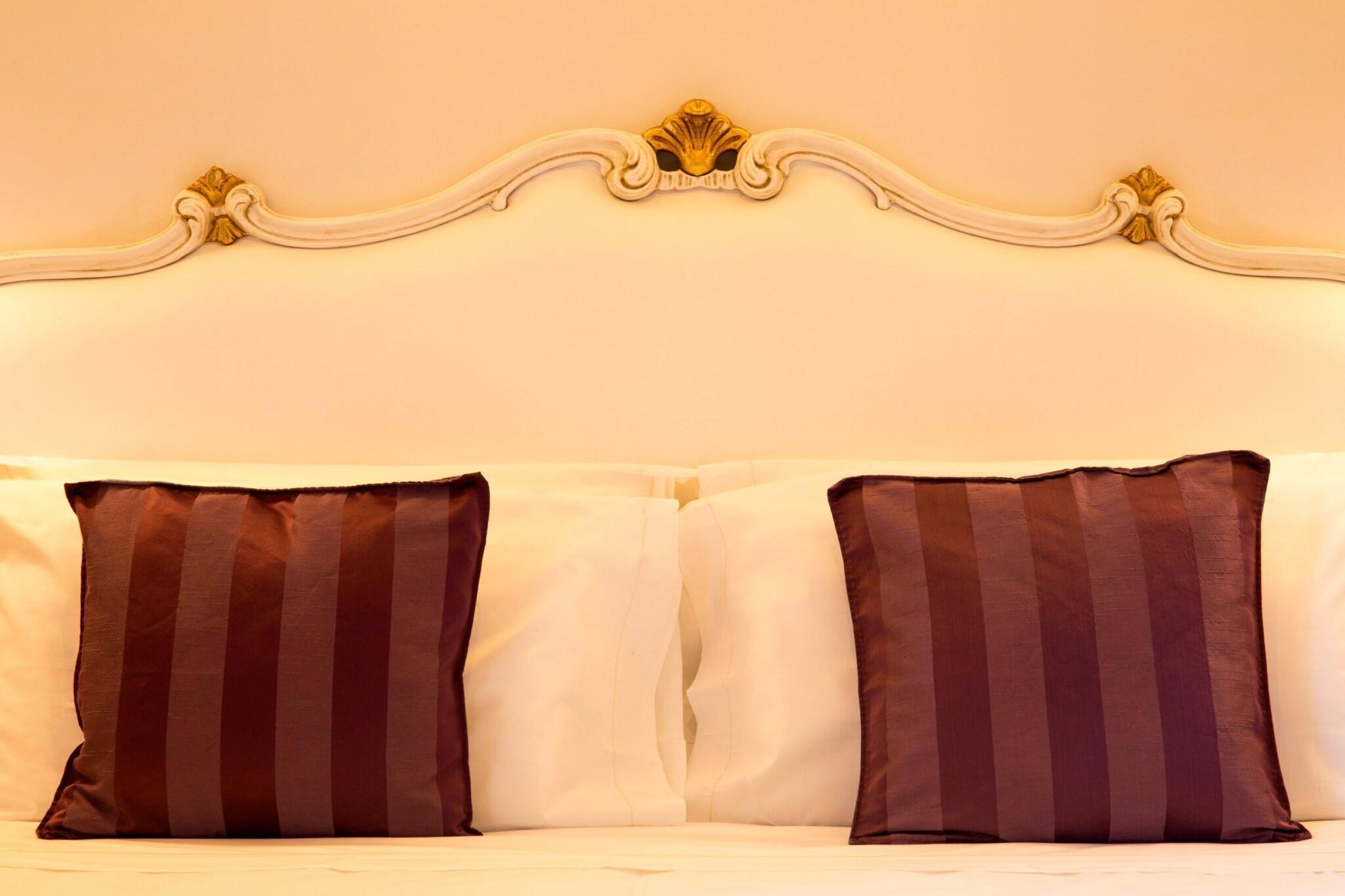 Double Queen Size Bed