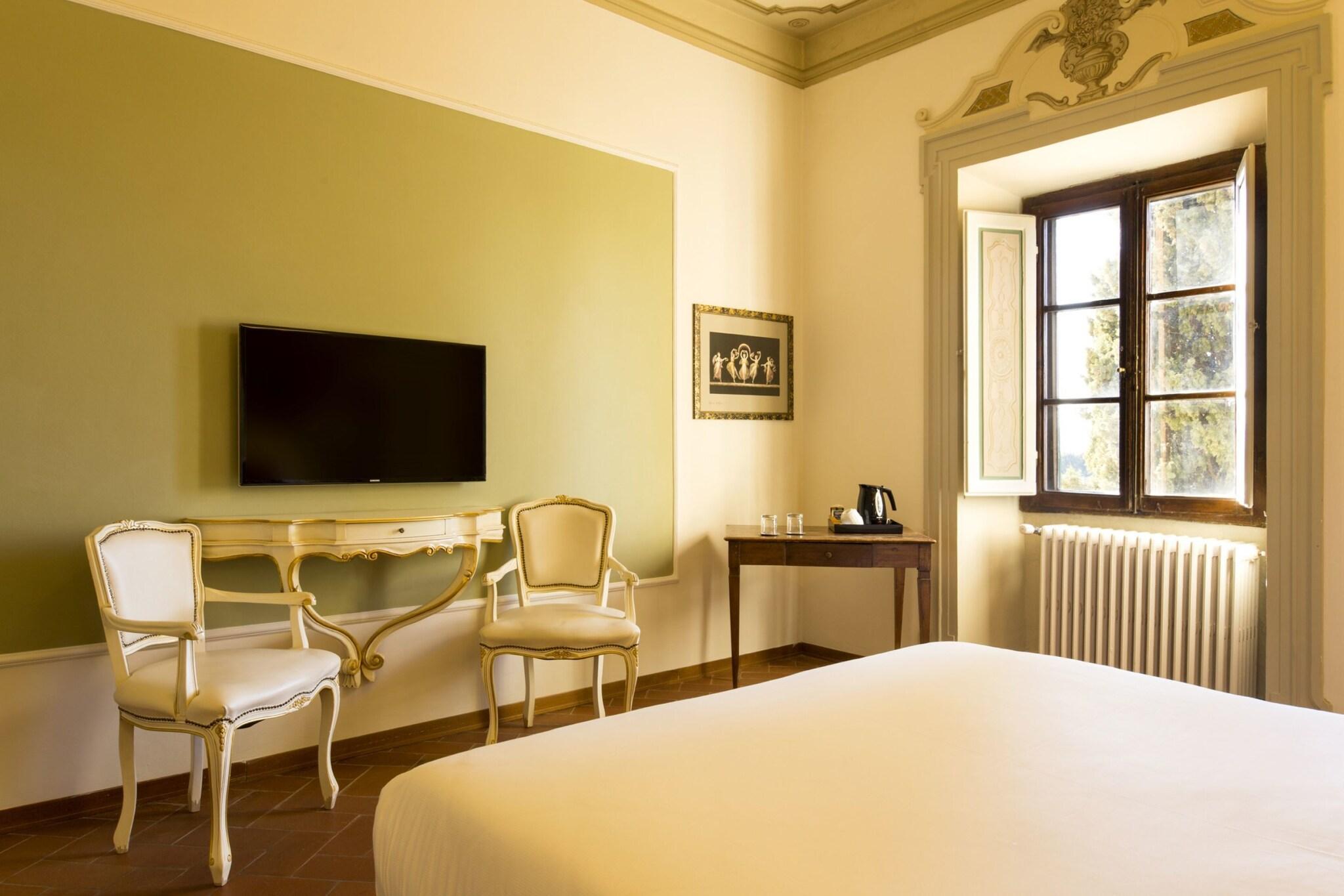 Double Superior King Bed