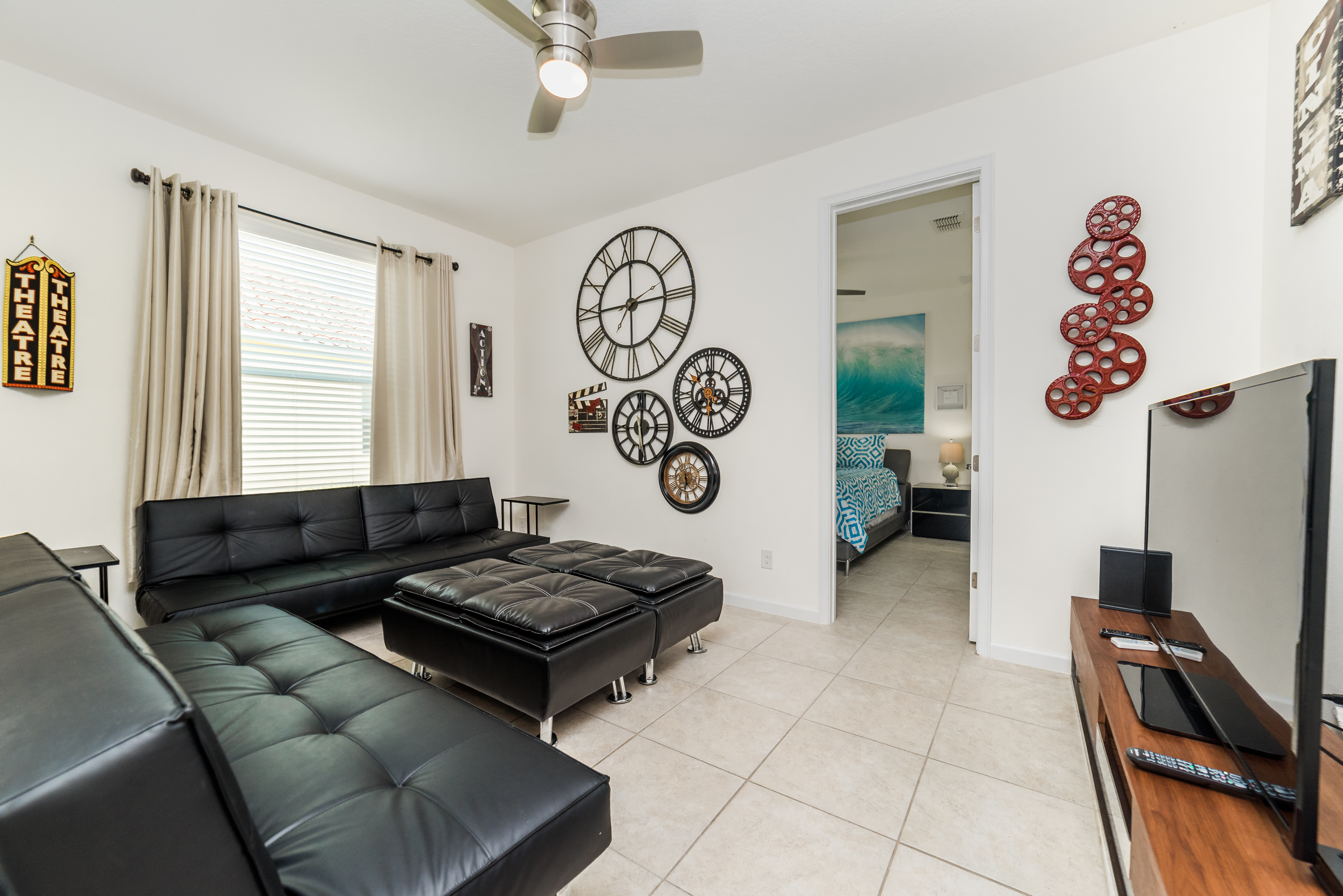 Home Five Bedrooms with Private Pool