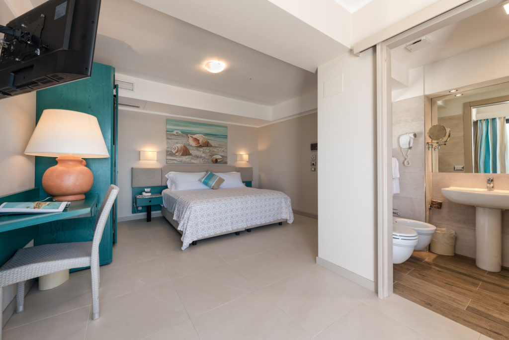 Double or Twin Deluxe Sea View