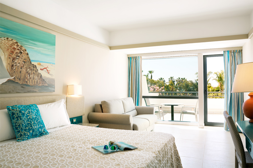 Double or Twin Deluxe Sea View