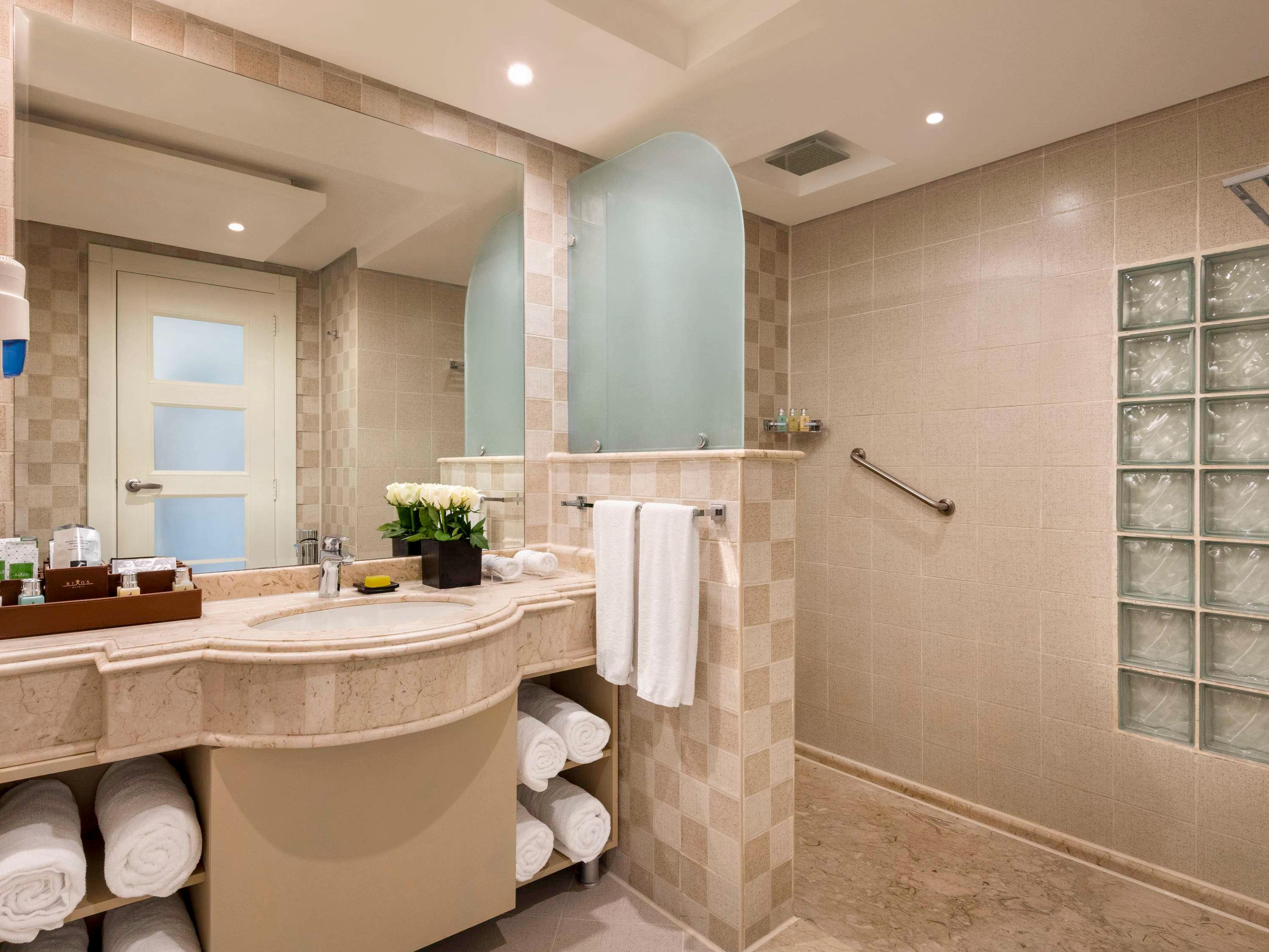 Double Superior King Bed