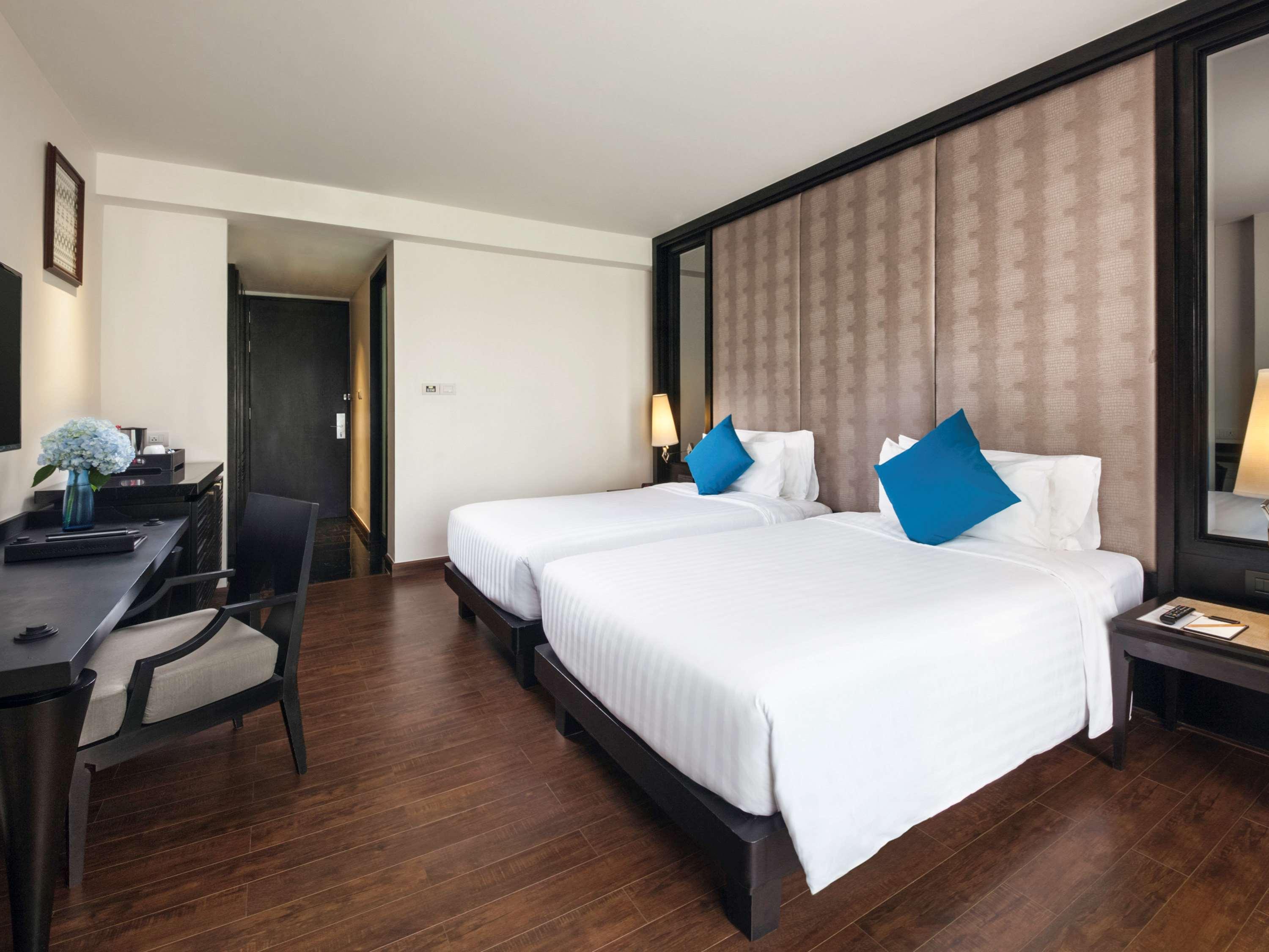 Double Classic King Bed