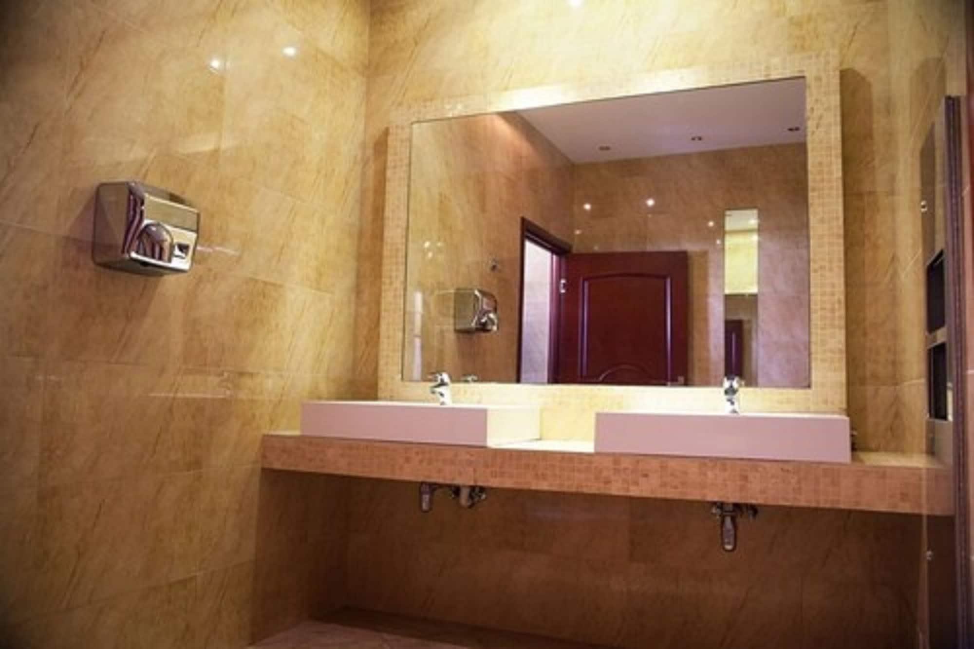 Double or Twin Deluxe