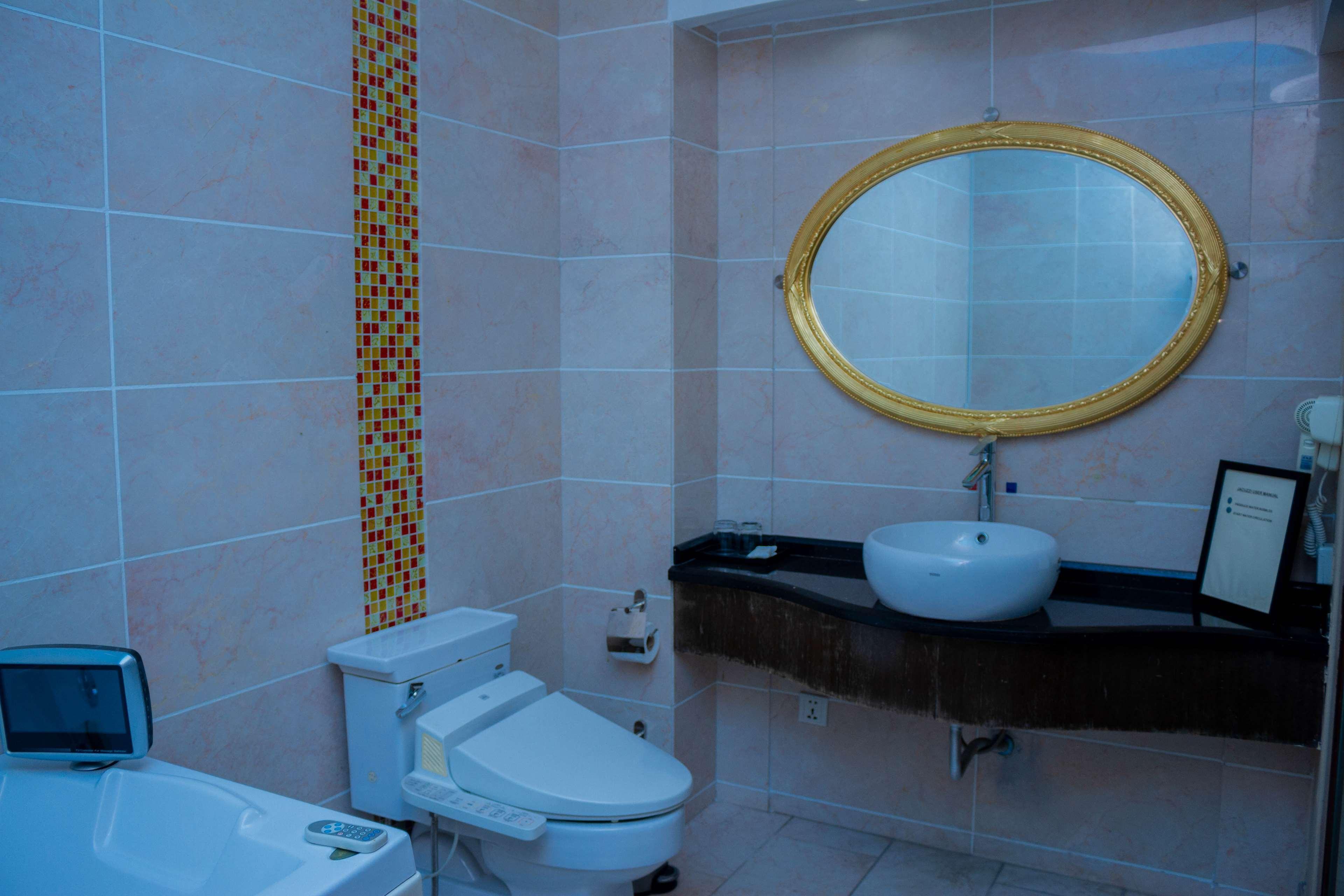 Suite King Bed Non Smoking