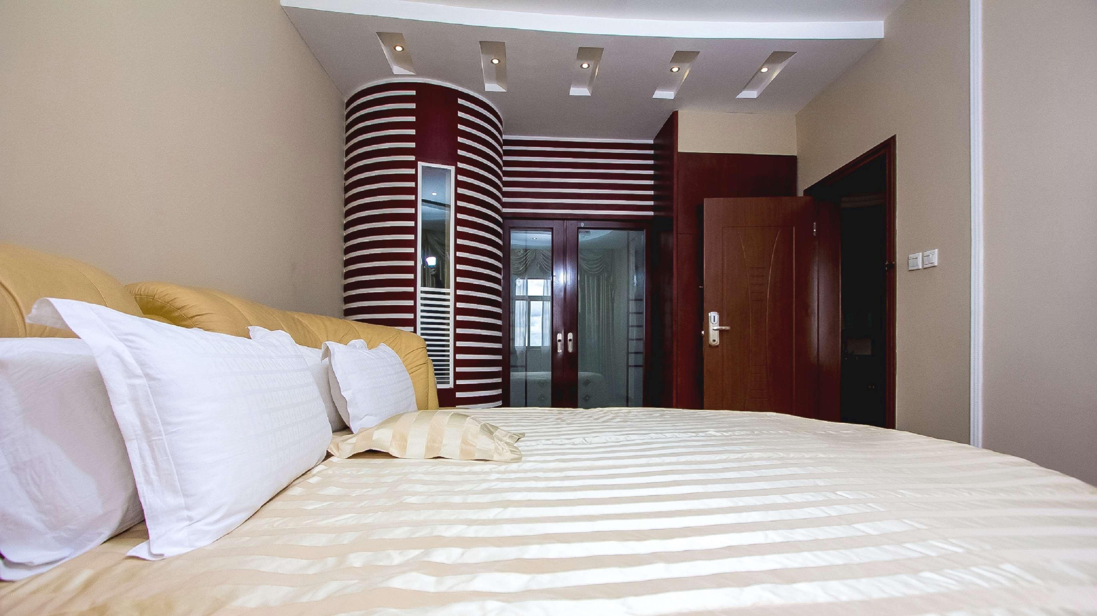 Suite King Bed Non Smoking