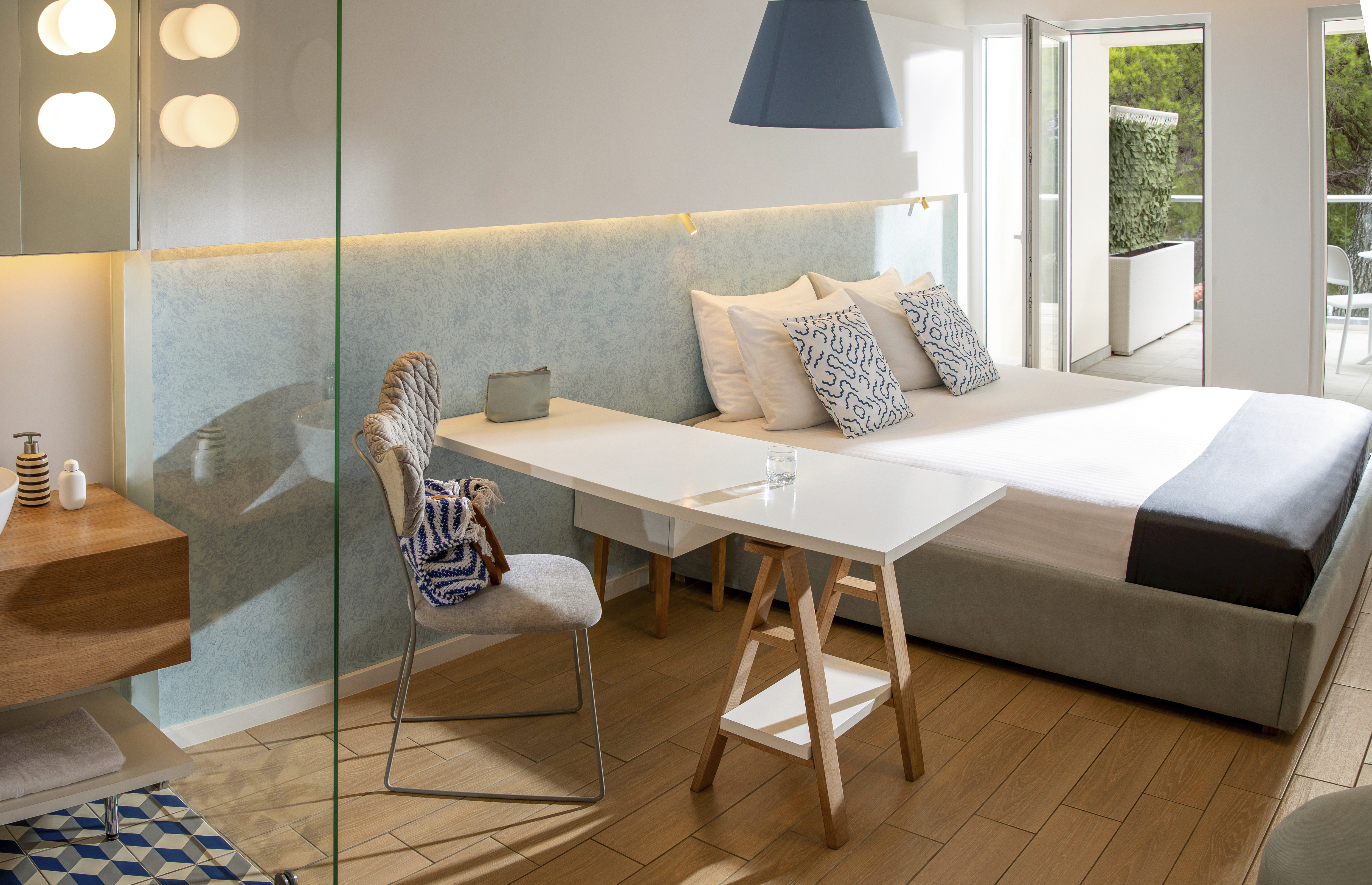 Double Superior Side Sea View