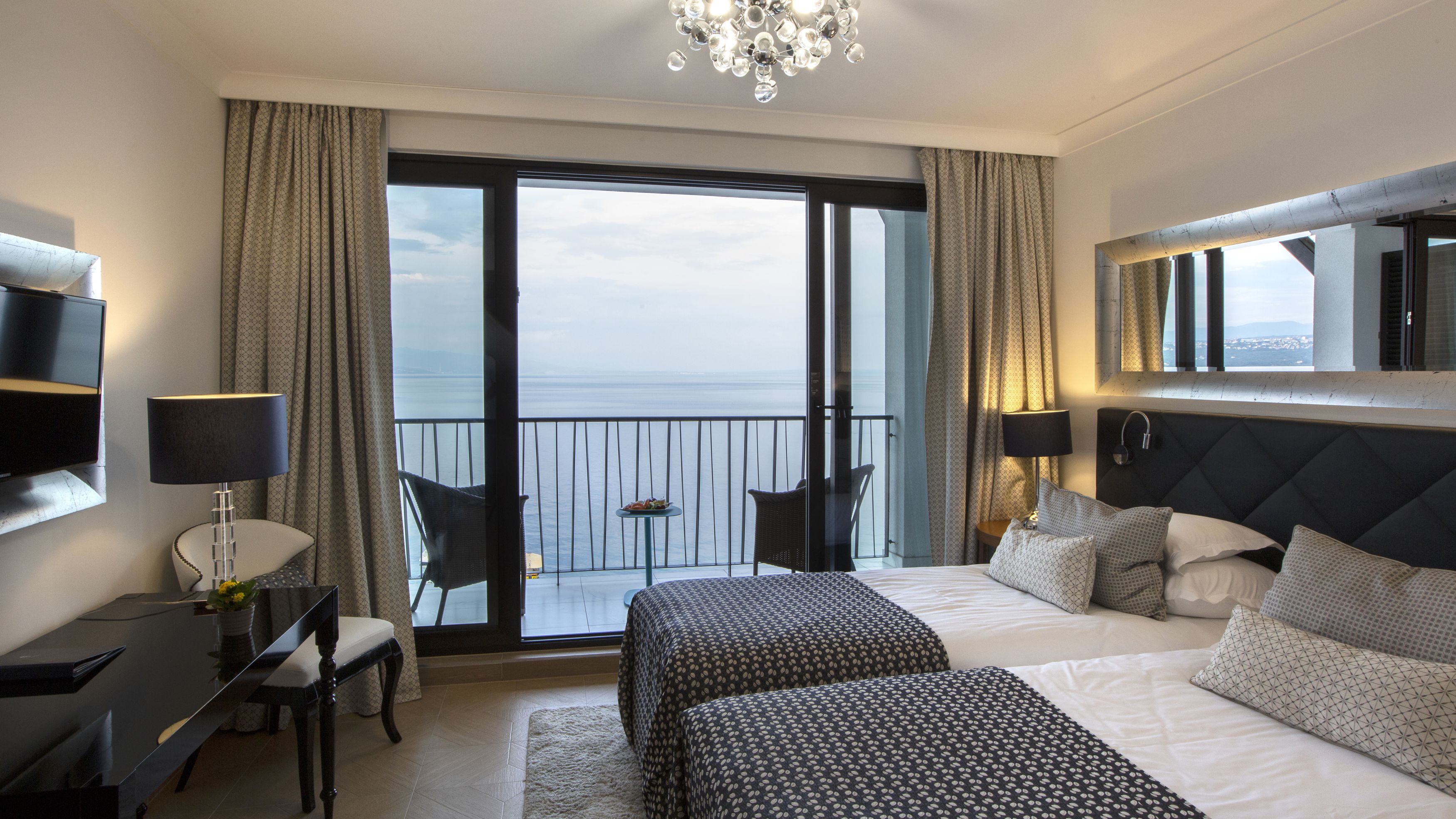 Double or Twin Deluxe